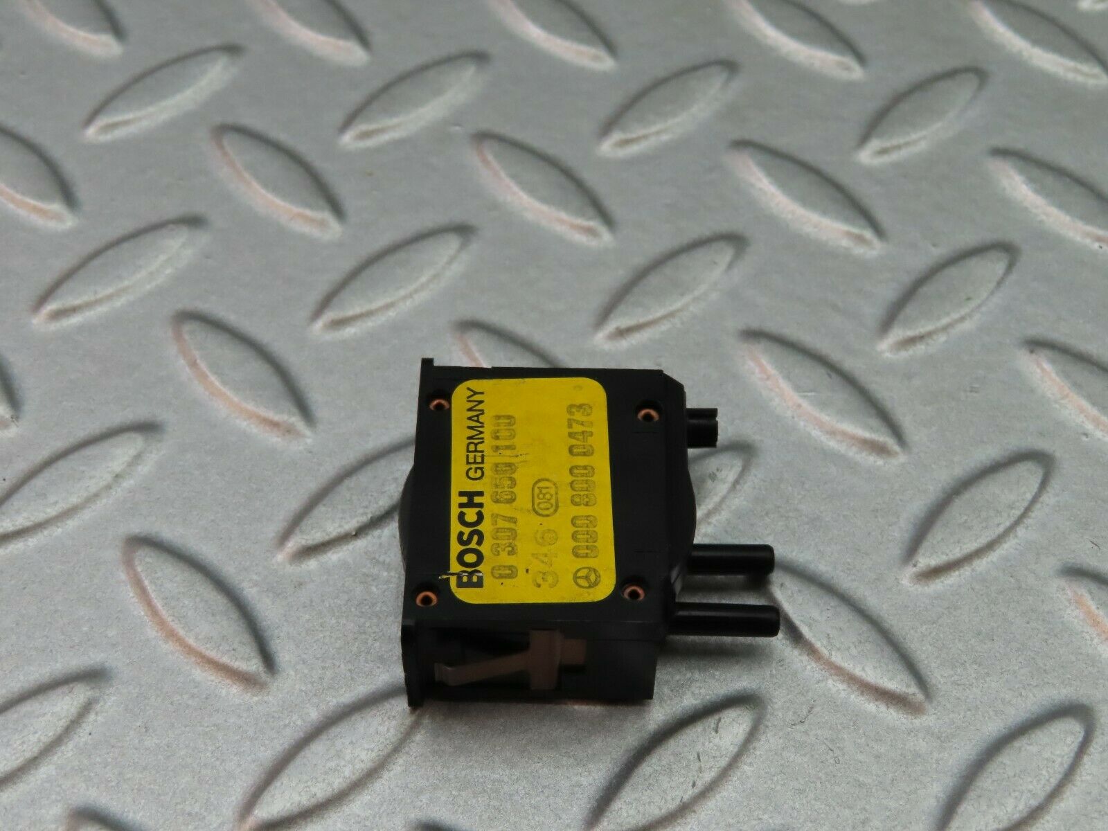 5799 Mercedes-Benz W123 200 Headlight Level Switch 0008000473