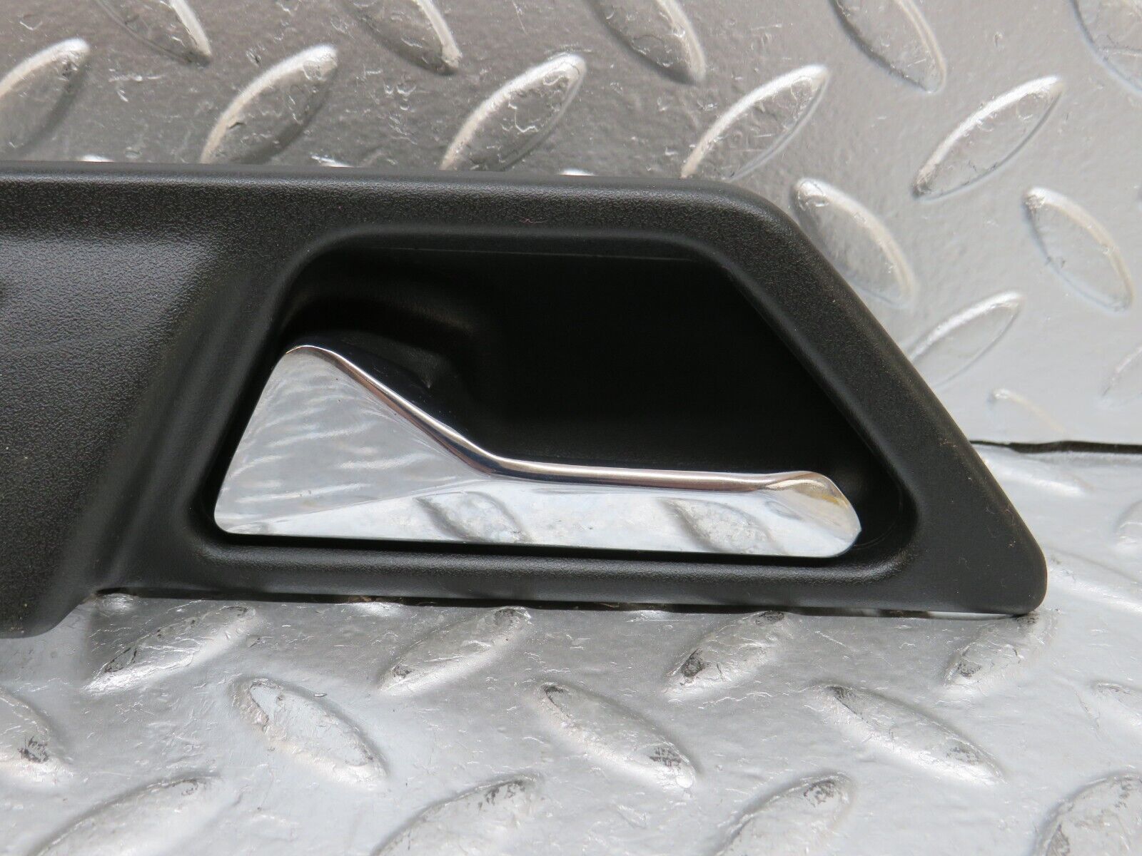 29350 Mercedes-Benz W124 230E Interior Door Handle Rear Left 1247600161