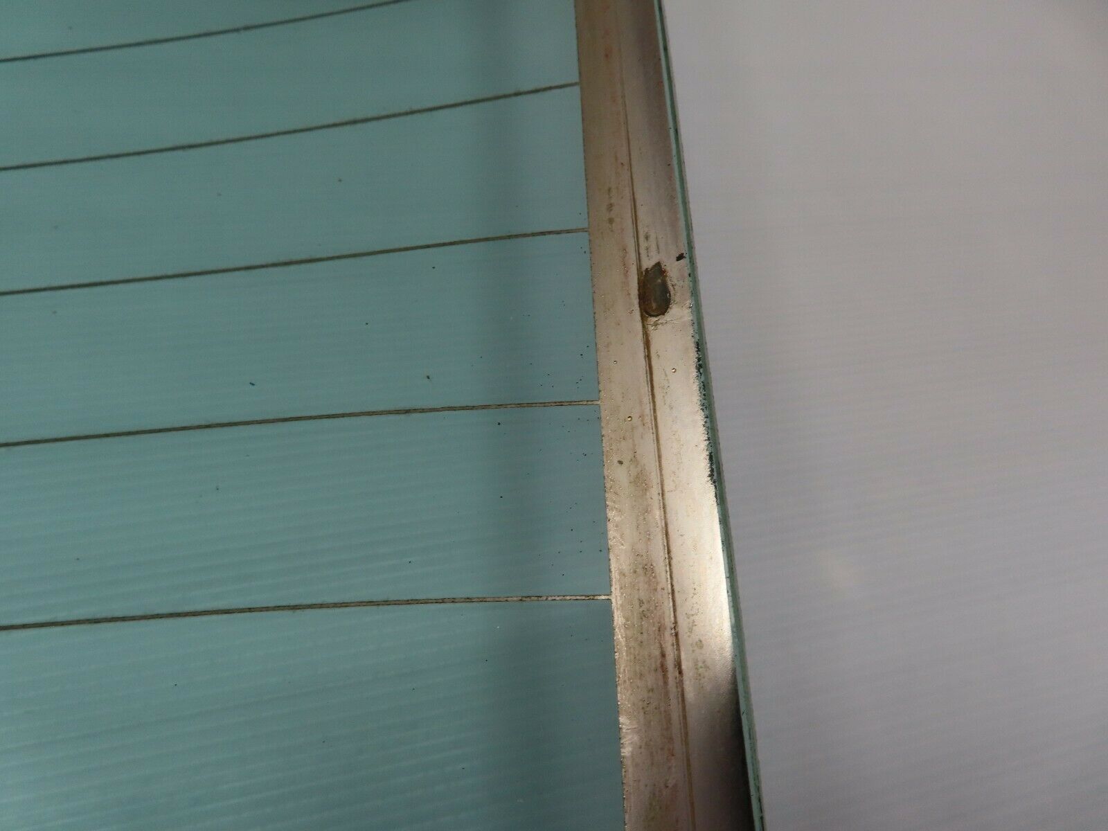 7964 Mercedes-Benz W115 220D Rear Windscreen