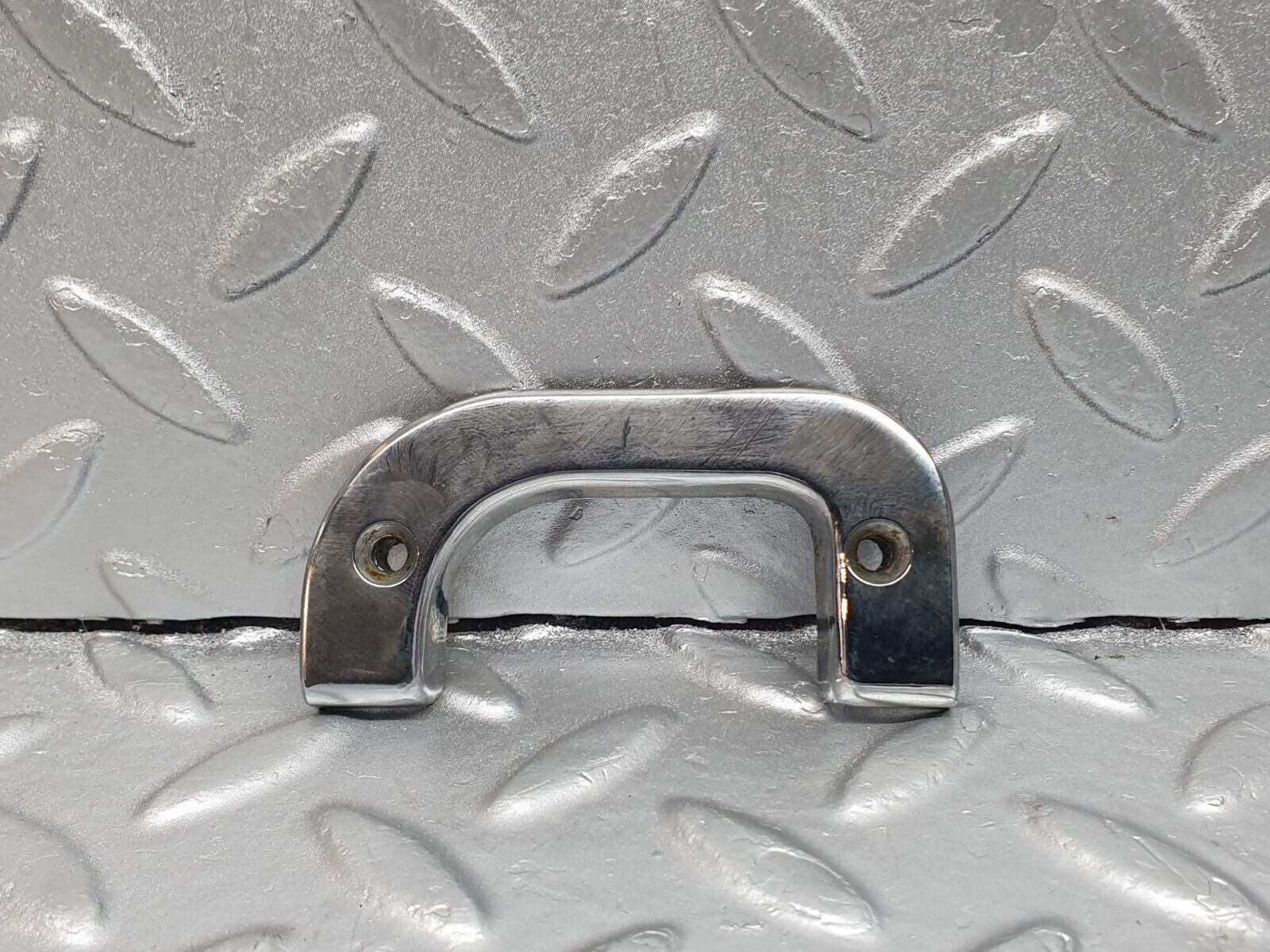 40897 Mercedes-Benz W126 300SE Interior Chrome Door Latch Trim Left 1237230124