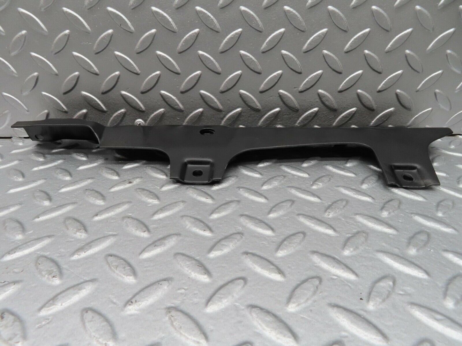 14055 Mercedes-Benz C107 280SLC Rear Right Inner Window Seal Holder Bracket