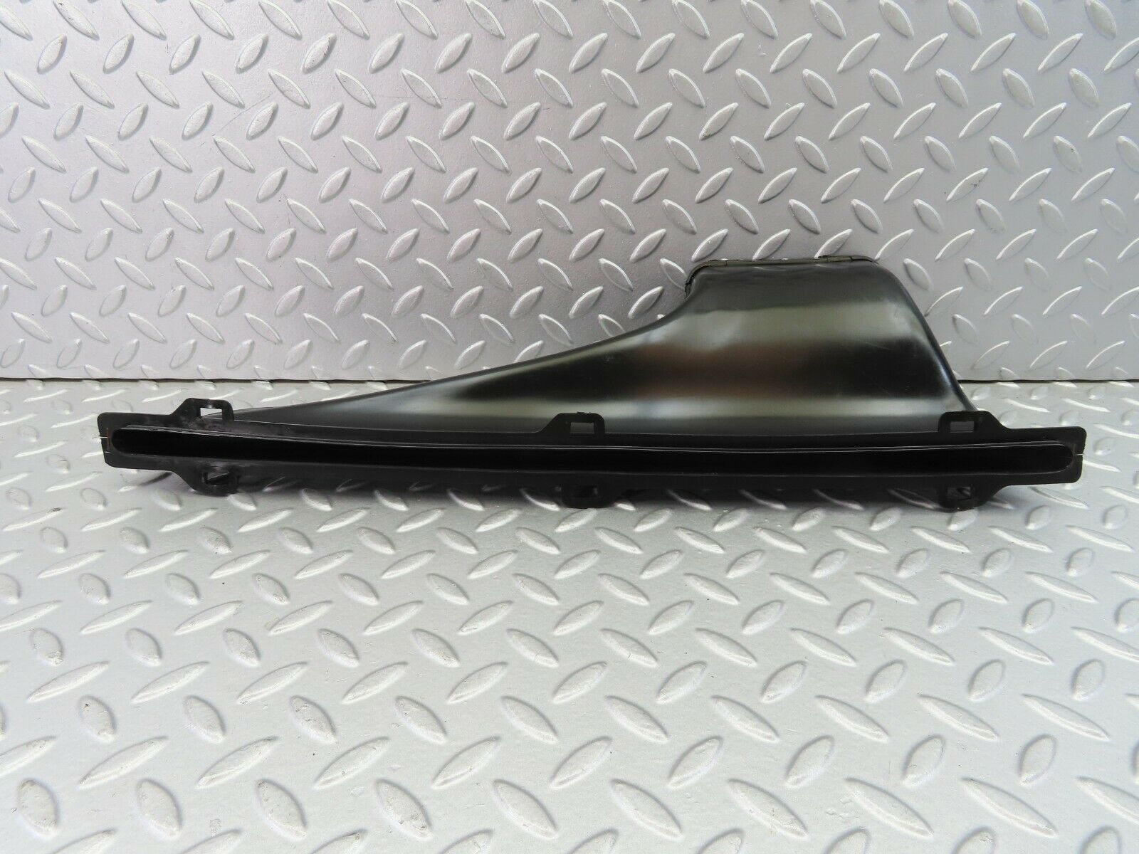 7456 Mercedes-Benz W116 450SE Dashboard Ventilation Duct Right 1168300419