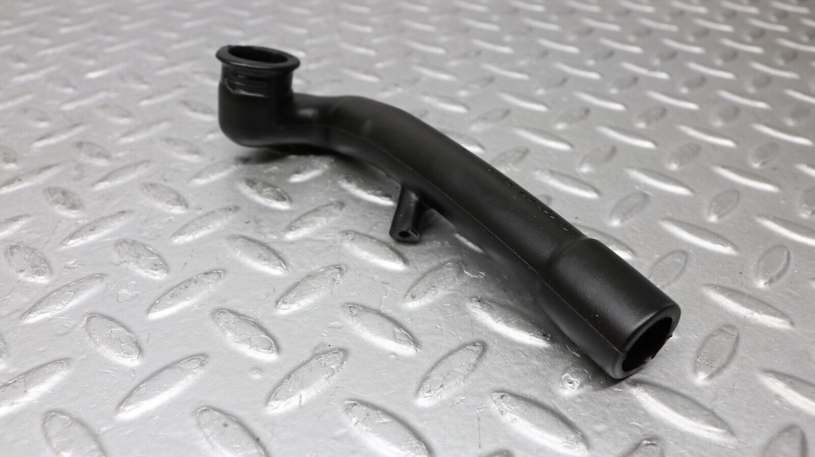 37222 Mercedes-Benz C126 420SEC Coupe Air Intake Pipe Hose 1160940791