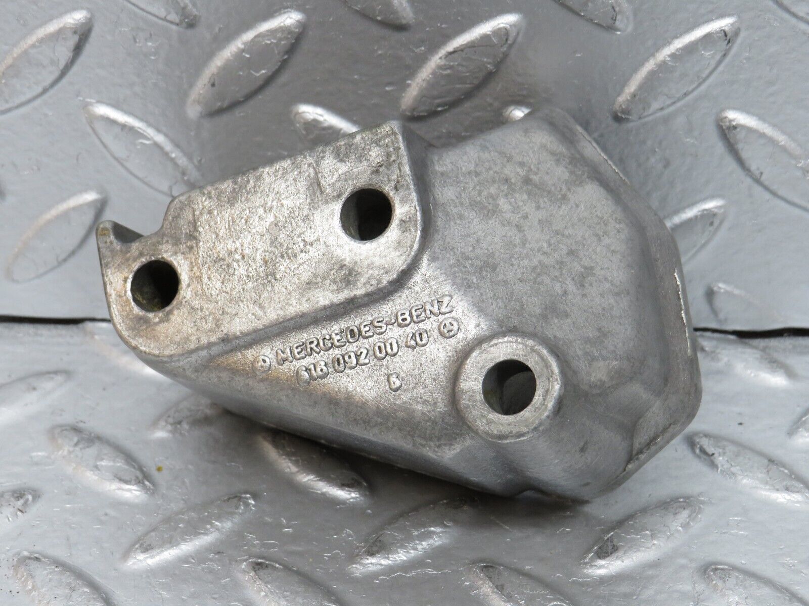 32257 Mercedes-Benz W116 350SE Fuel Filter Mount Bracket 6160920040