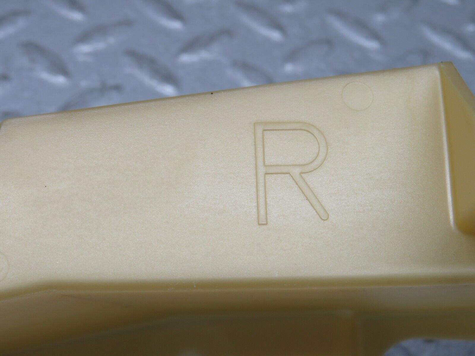 37775 Mercedes-Benz A124 320E Cabriolet Right Door Lock Mechanism Cover 1247230608