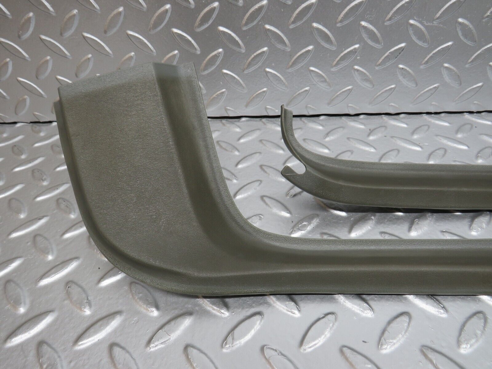 32504 Mercedes-Benz S124 300TE Inner Tailgate Cover Trim Pair Grey 1247450271