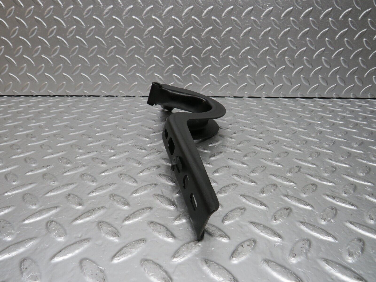 31131 Mercedes-Benz W123 200D Trunk Lid Hinge Left Side 1237500187