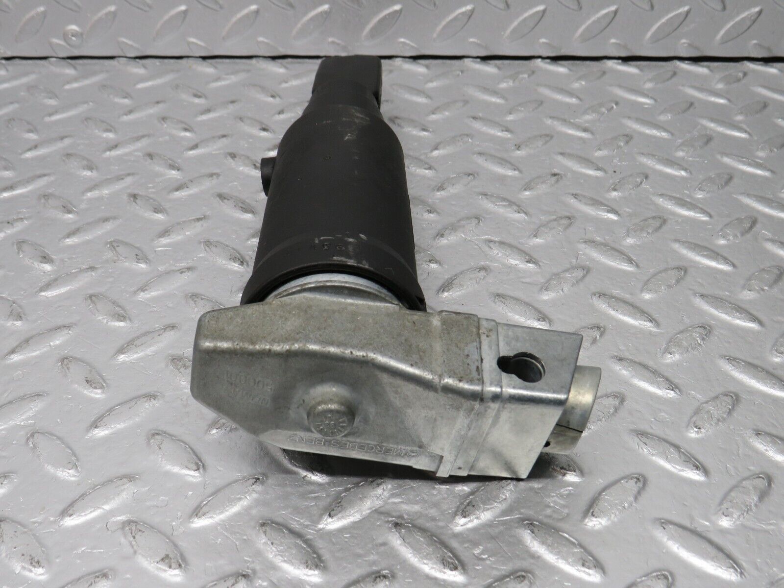 38471 Mercedes-Benz R129 280SL Coupe Steering Lock Ignition Switch With Key