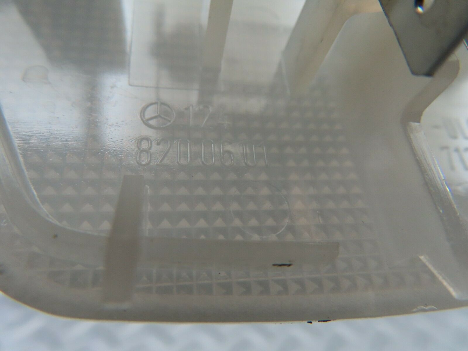 6459 Mercedes-Benz S124 E220 Wagon Rear Interior Dome Light 1248200601