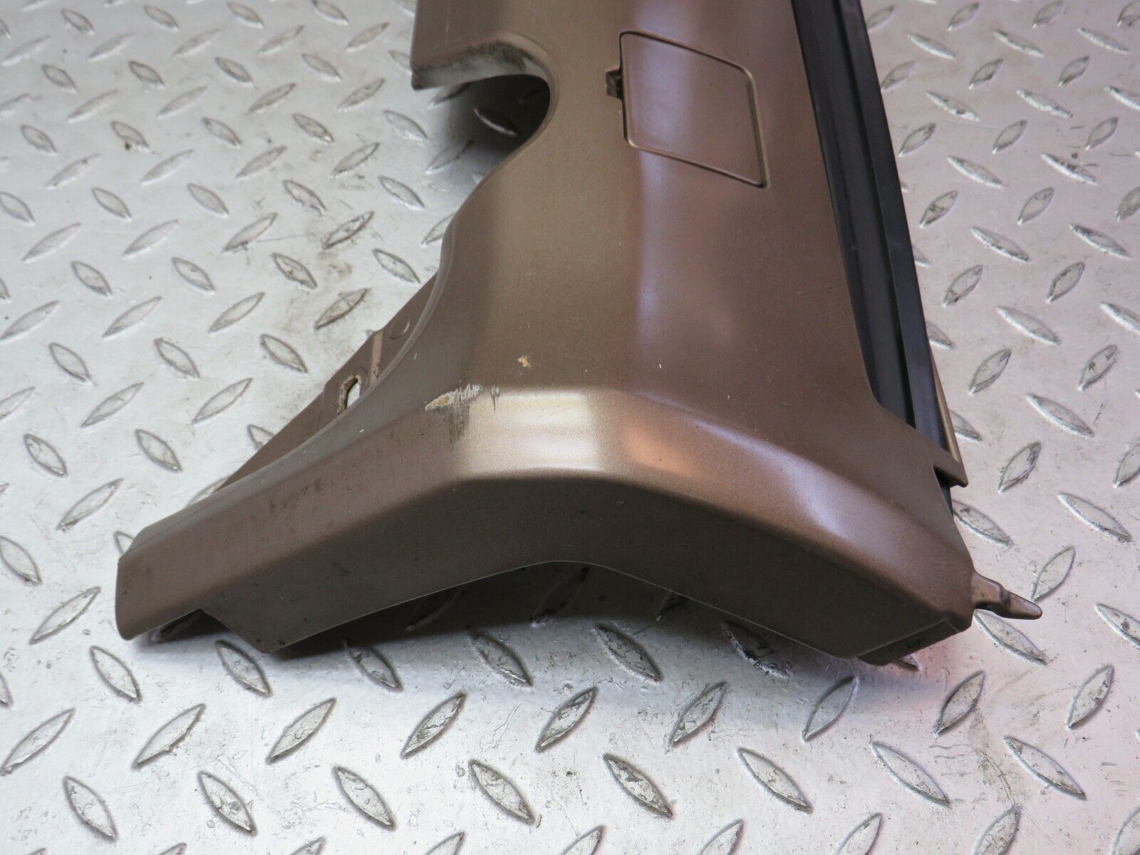 29212 Mercedes-Benz W124 230E Side Skirt Left Side 1246902340