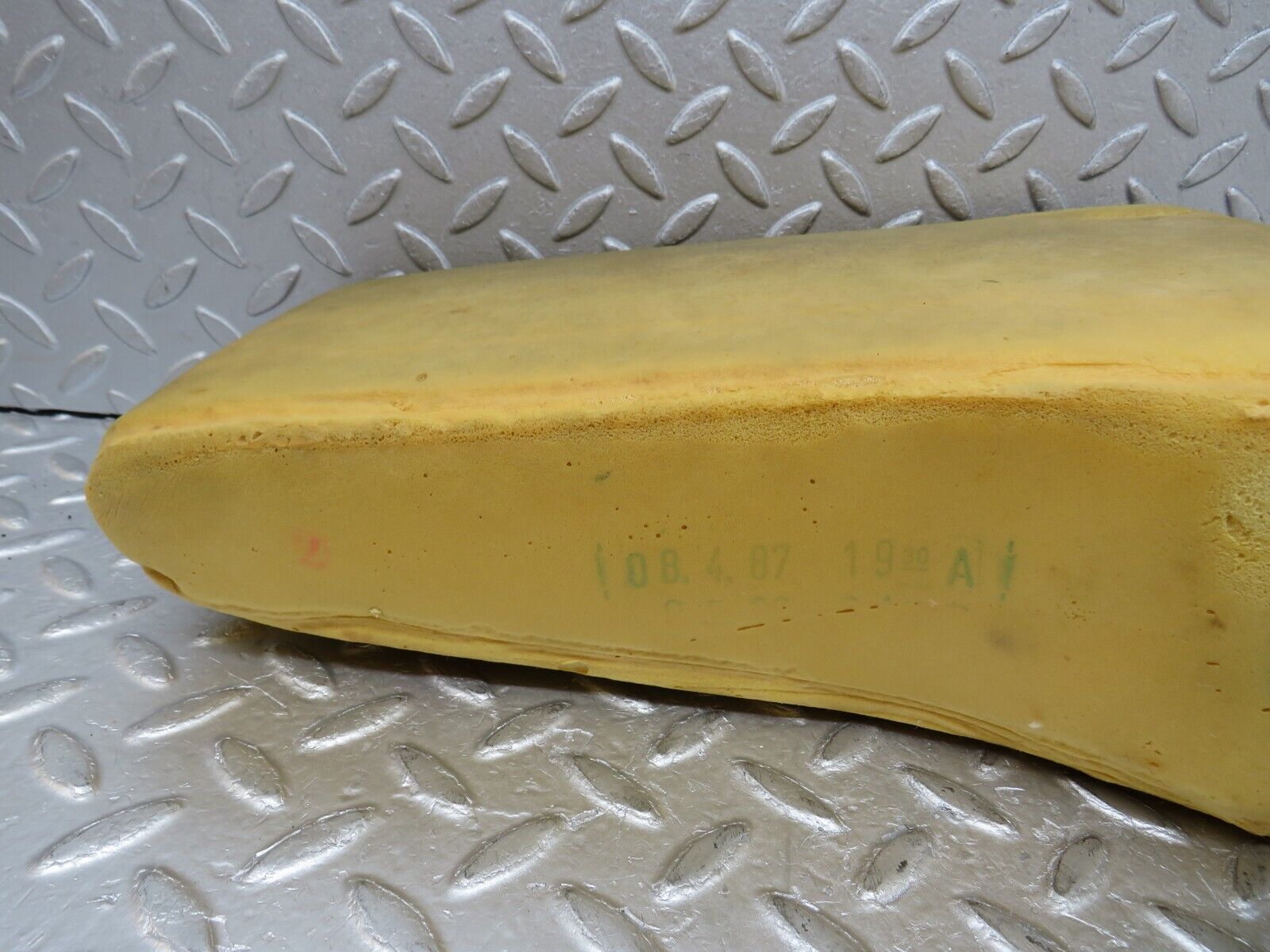 37050 Mercedes-Benz C126 420SEC Coupe Front Seat Armrest