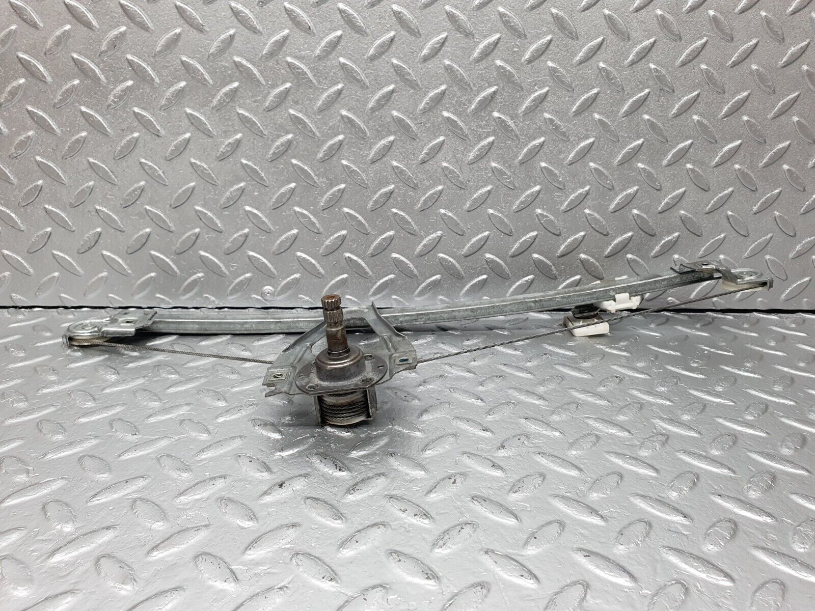 41402 Mercedes-Benz W124 200E Rear Right Manual Window Regulator