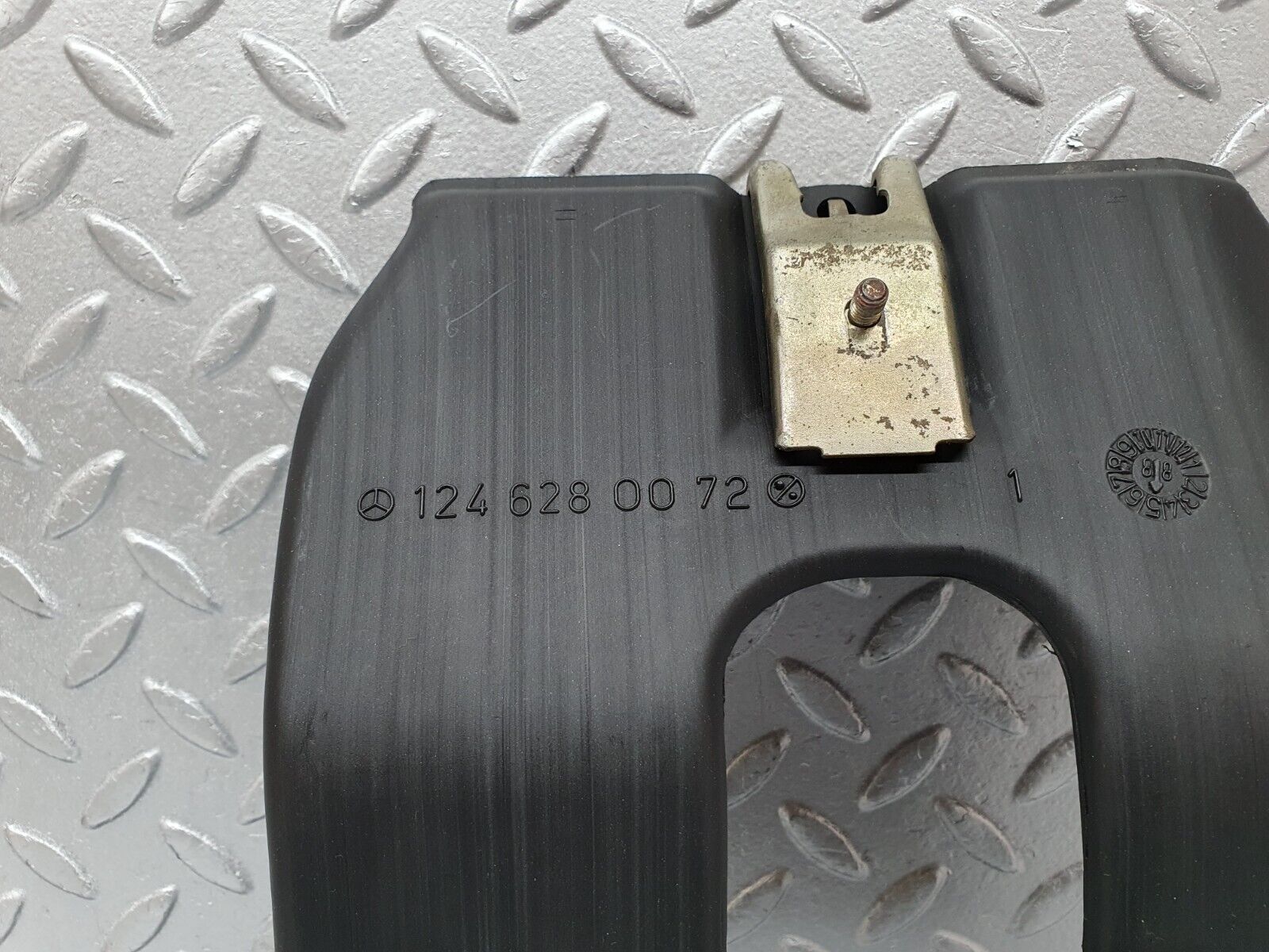 41442 Mercedes-Benz W124 200E Engine Bay Water Drain 1246280072