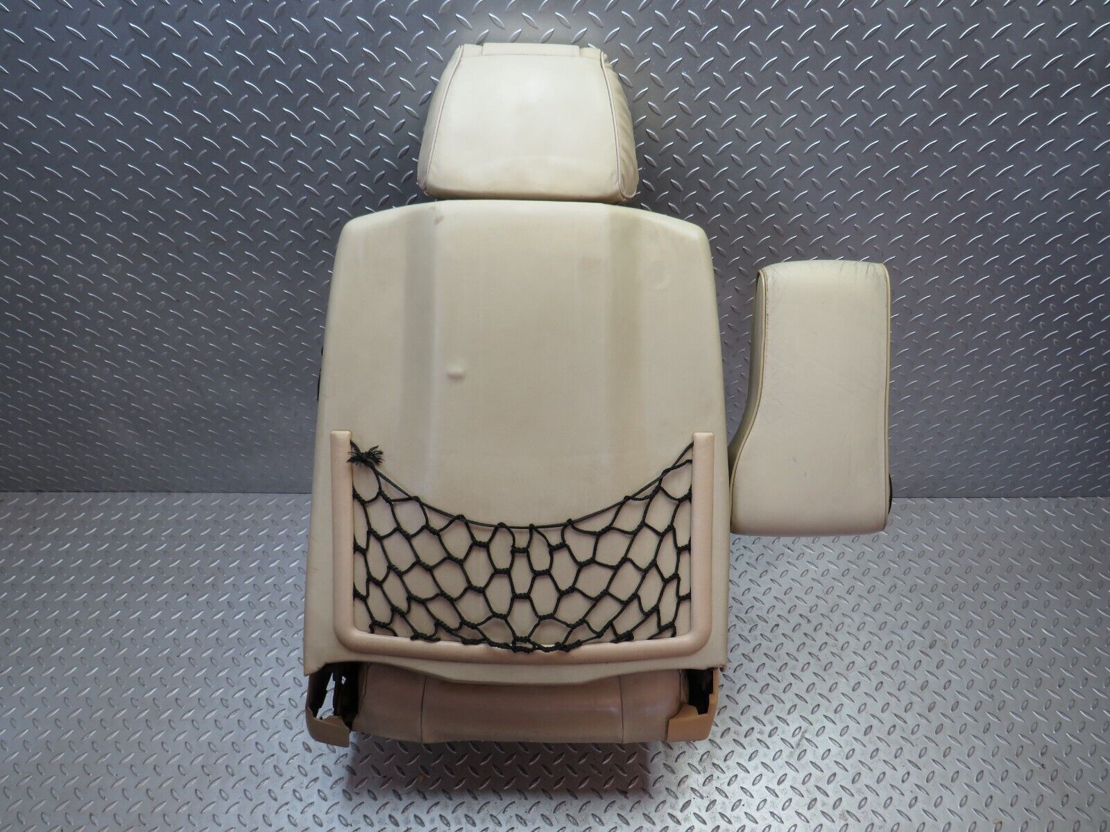 34548 Mercedes-Benz C126 380SEC Front Left Electric Seat Leather Beige