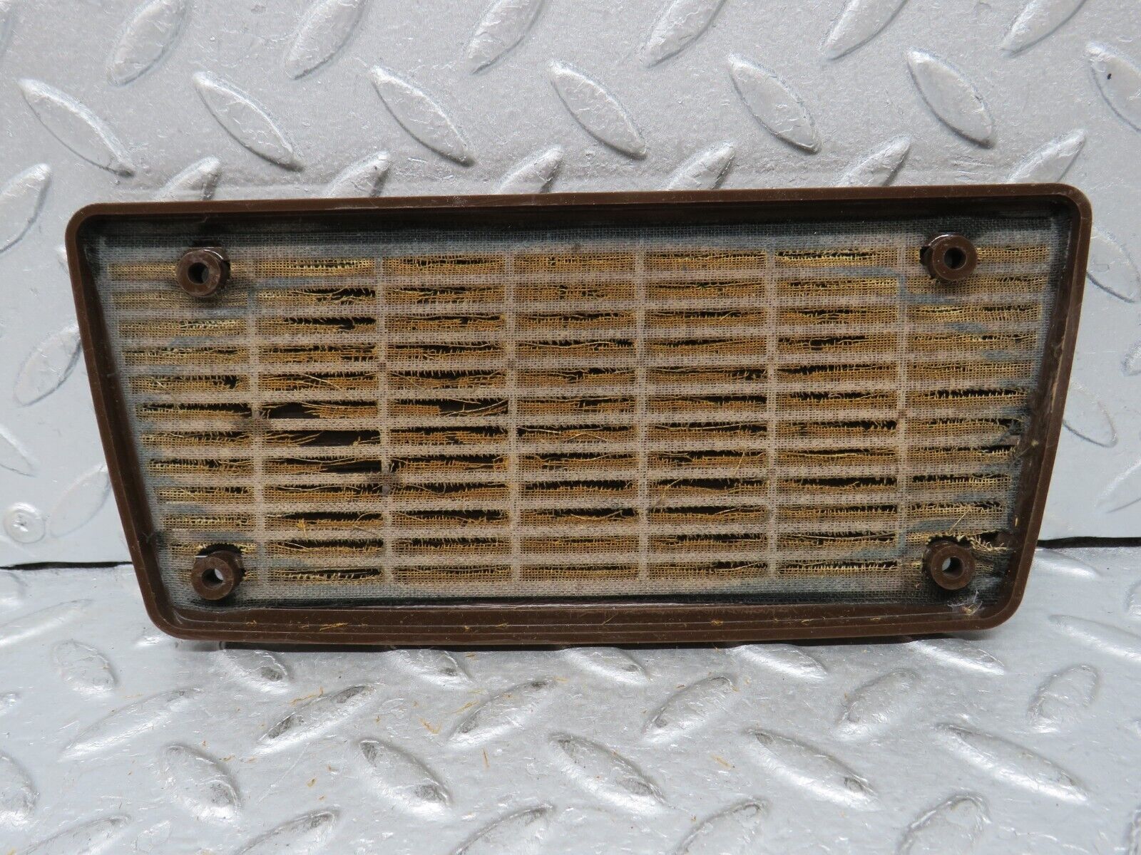 37490 Mercedes-Benz W109 300SEL Parcel Shelf Speaker Cover