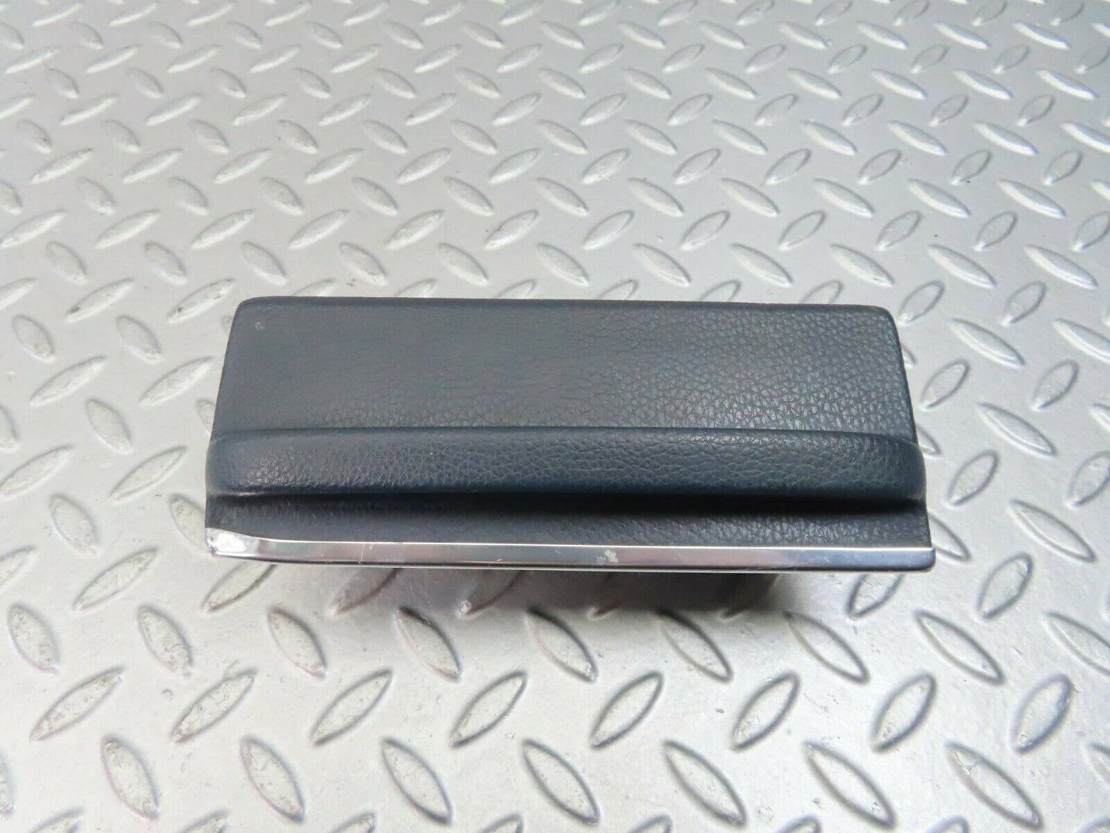 9018 Mercedes-Benz C107 Centre Console Ashtray Blue