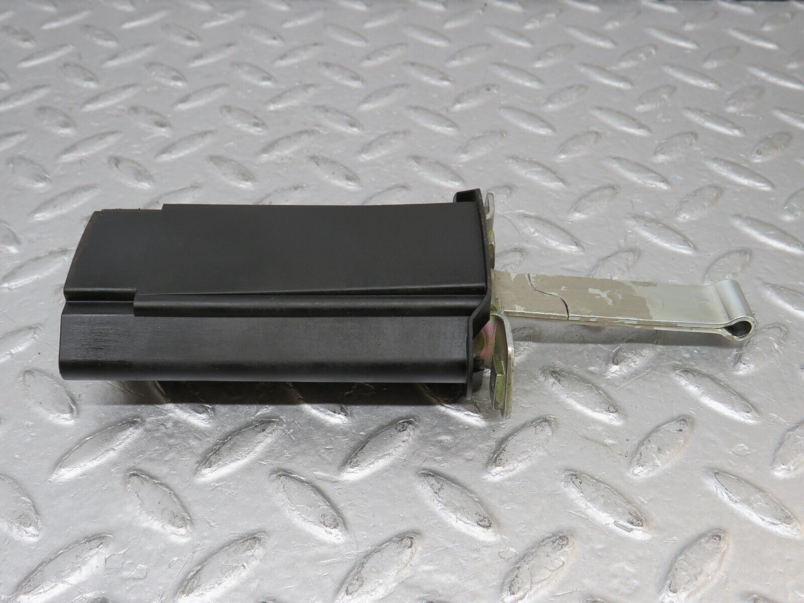 36635 Mercedes-Benz W201 190E 2.0L Door Safety Check Strap