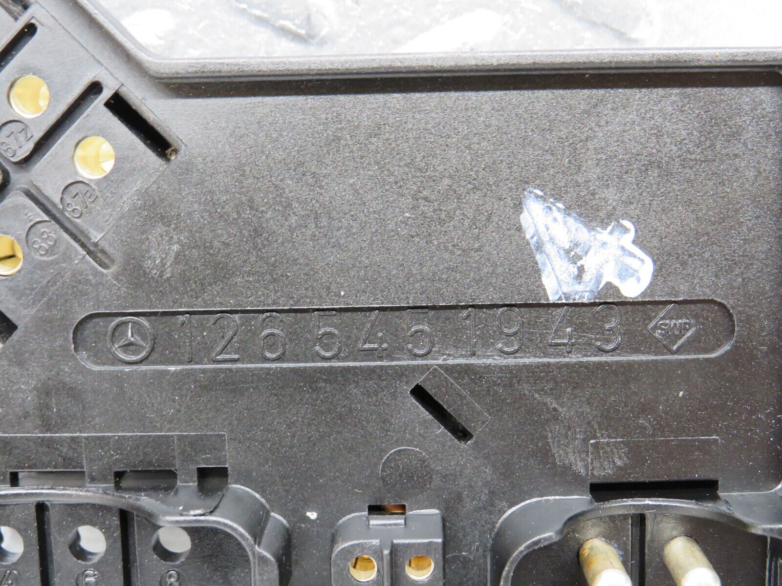 37102 Mercedes-Benz C126 420SEC Coupe Connection Plate For Passenger Seat 1265451943