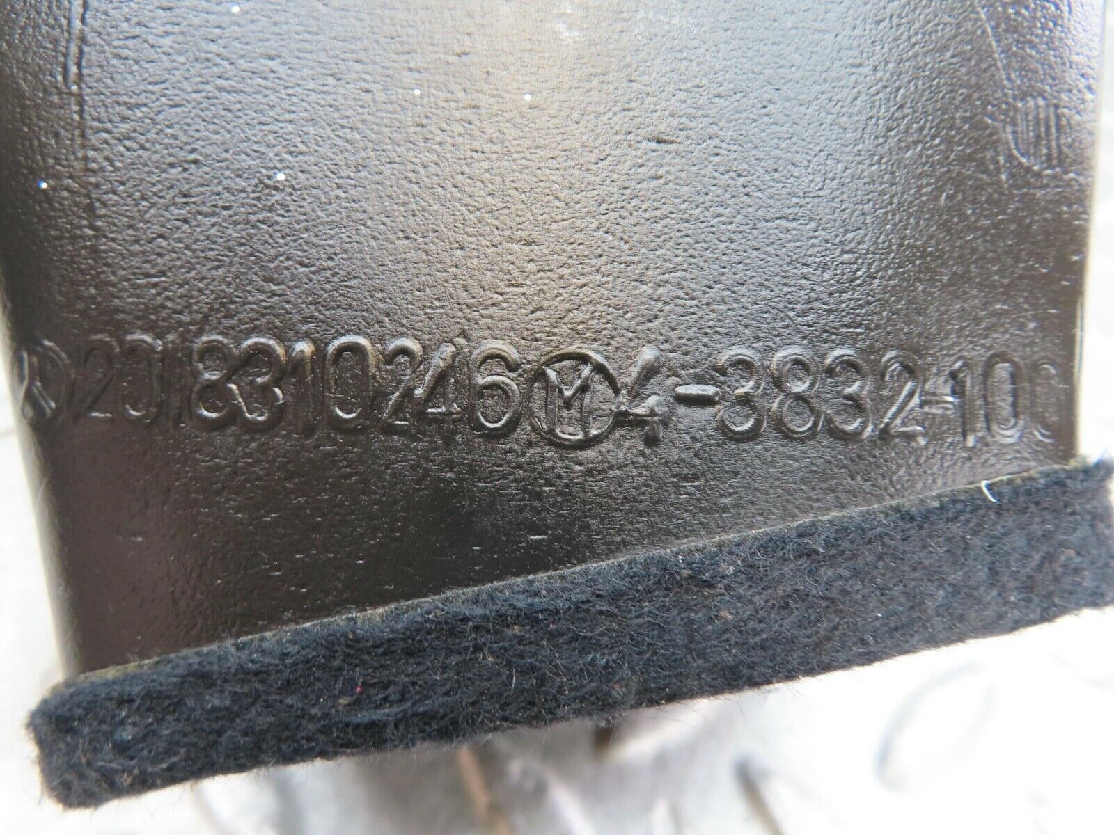 14686 Mercedes-Benz W201 190E Air Duct Heater Ventilation Right Side