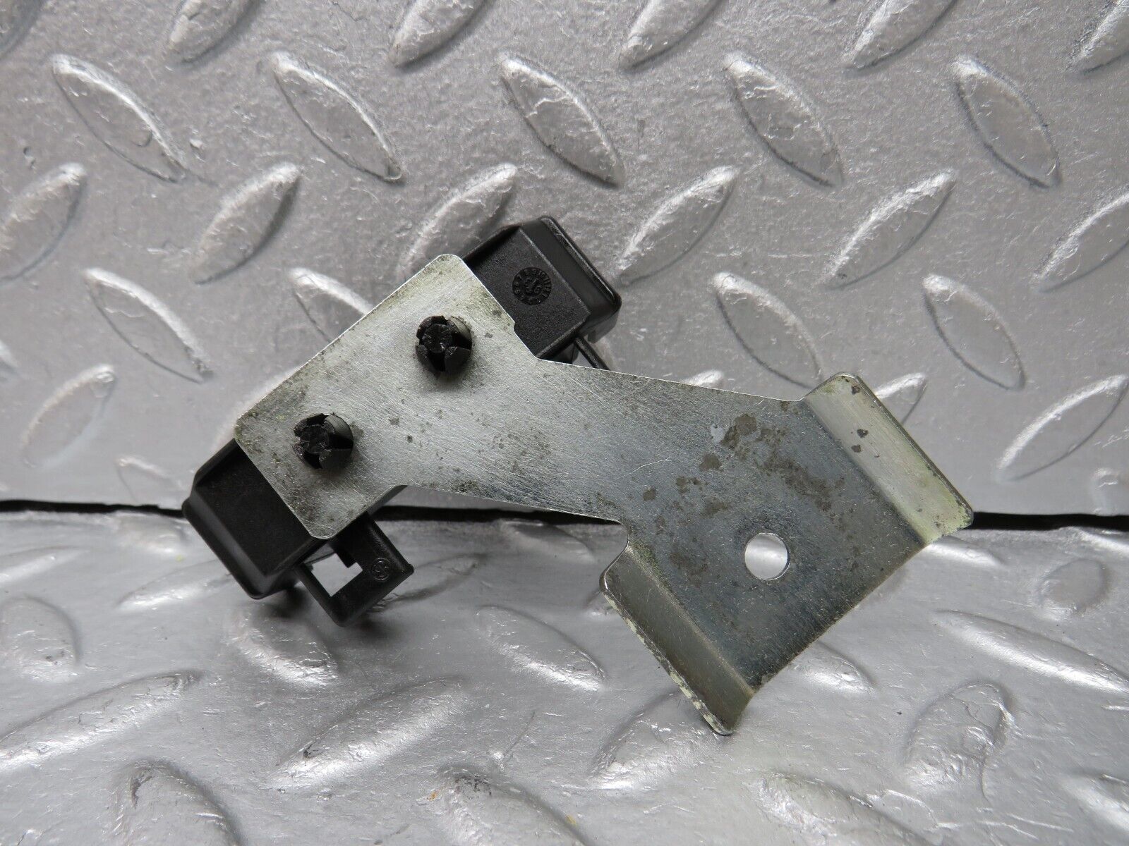 38069 Mercedes-Benz A124 320E Cabriolet ABS Cable Wire Bracket 1245454347