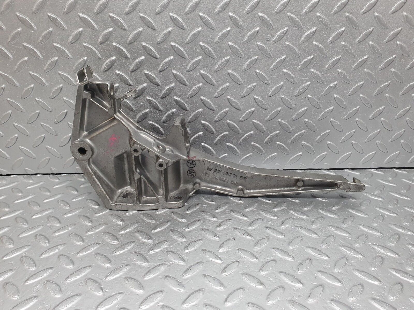 41043 Mercedes-Benz W126 300SE Brake Pedal Bracket 1262902419