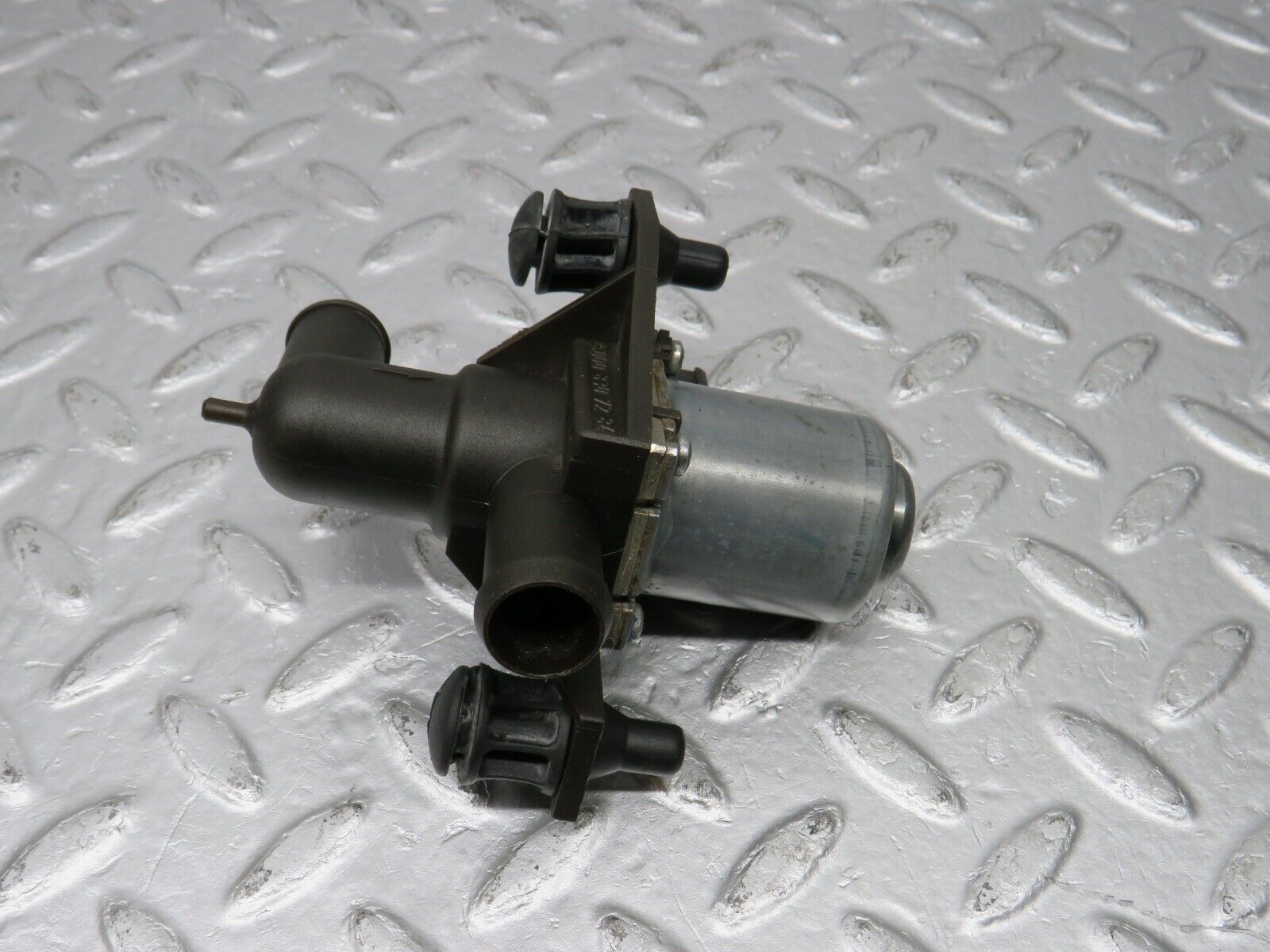 39473 Mercedes-Benz R129 320SL Coupe Heating Water Pump 0008307284 4950000001