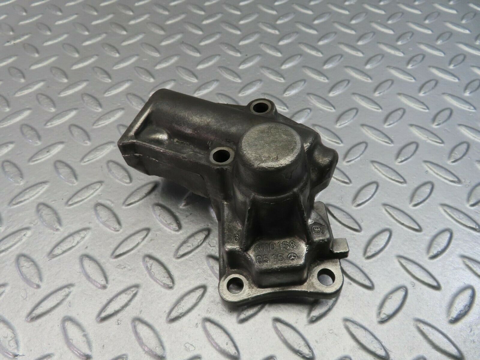 9821 Mercedes-Benz C123 280CE Coupe Ignition Distributor Housing 1101580515