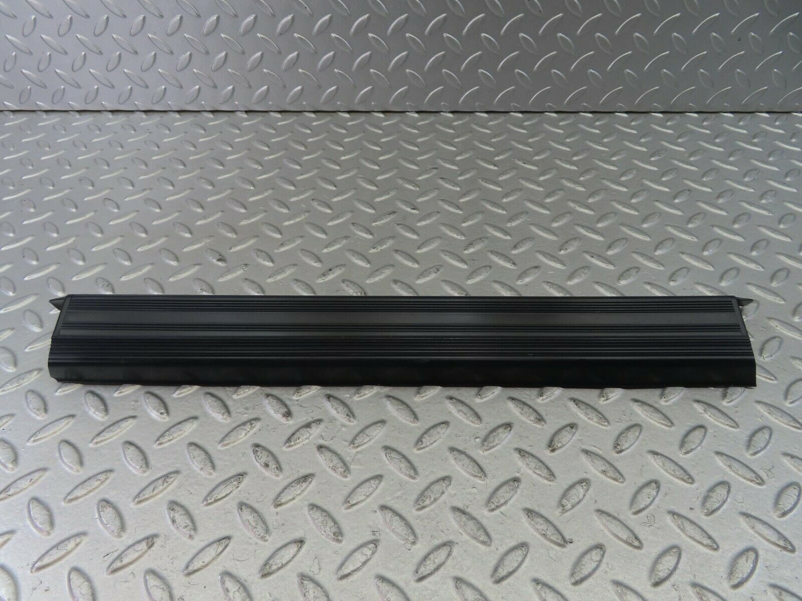 10347 Mercedes-Benz W201 190E Rear Right Door Sill Blue