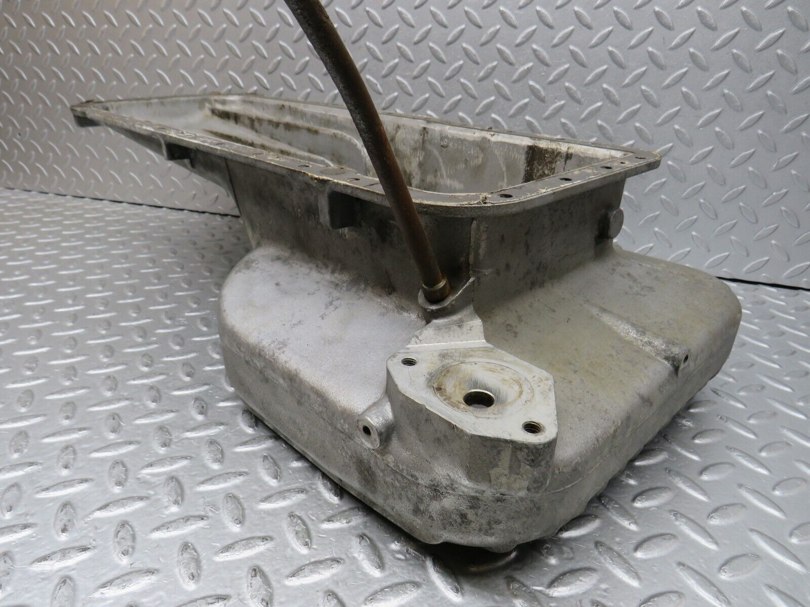 37672 Mercedes-Benz W109 300SEL Oil Pan Oil Sump 1160101413