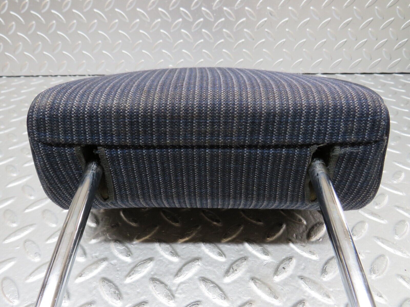 26771 Mercedes-Benz W123 240D Front Seat Headrest