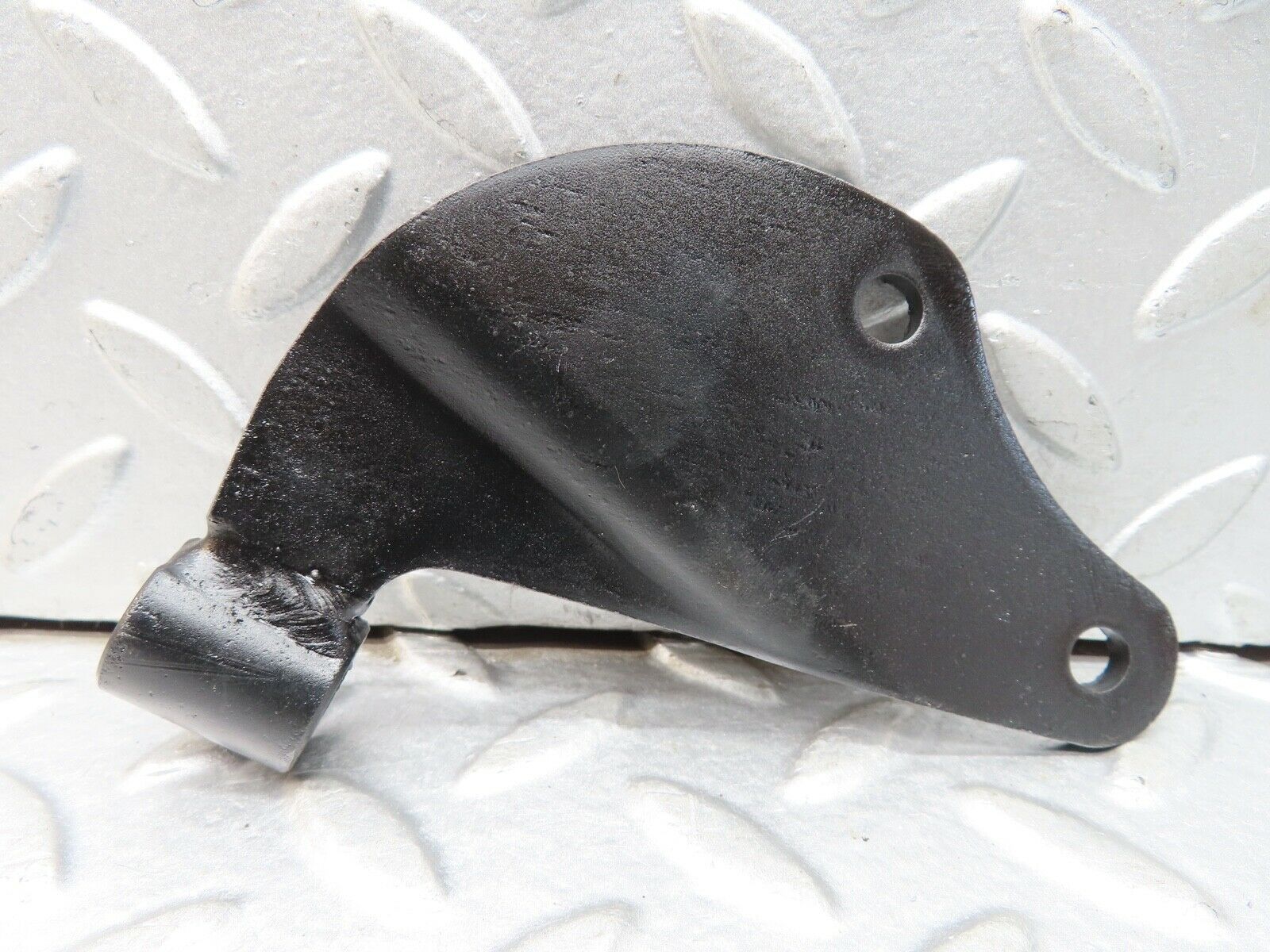 18750 Mercedes-Benz W120 W121 Ponton Engine Mount Bracket Left & Right