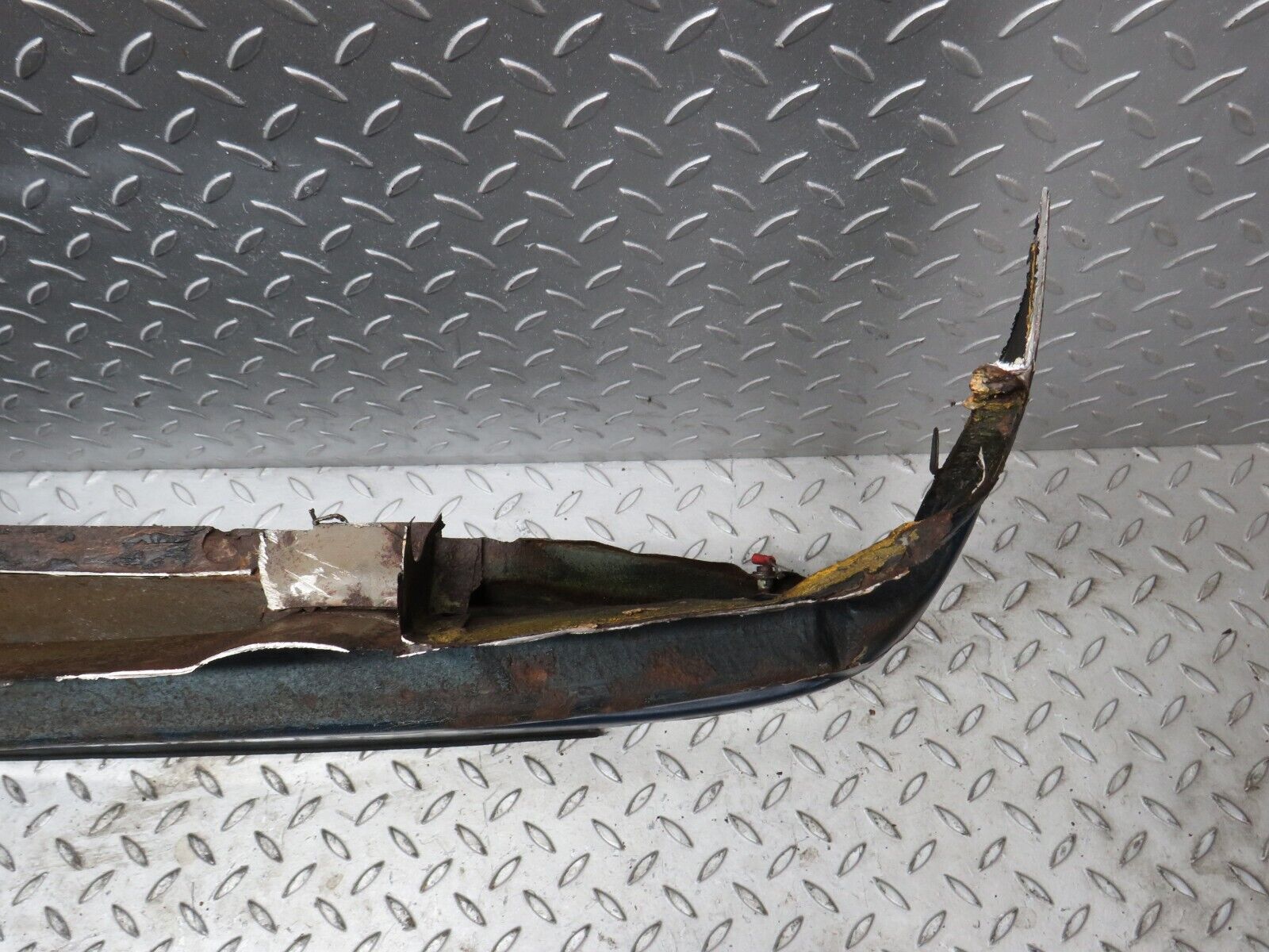 40524 Mercedes-Benz W110 230 Complete Rear Panel