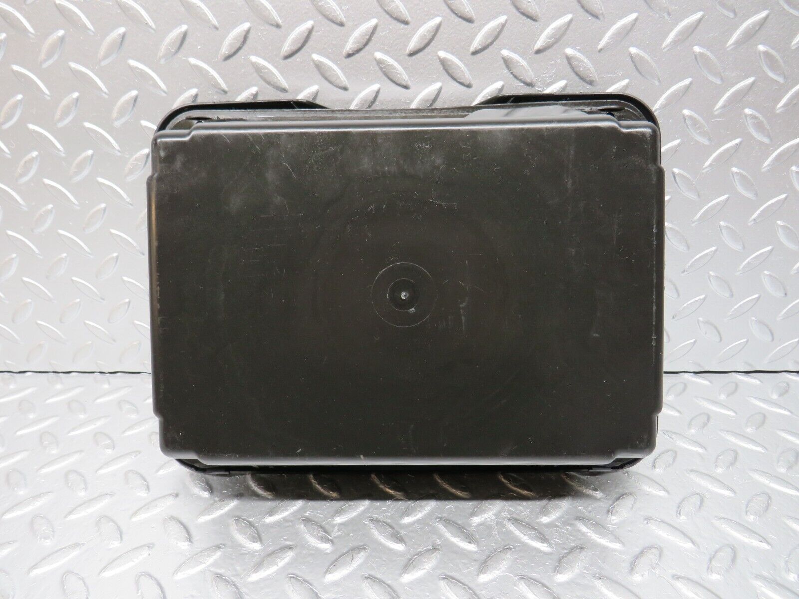 30973 Mercedes-Benz W123 200D First Aid Box 1238650053