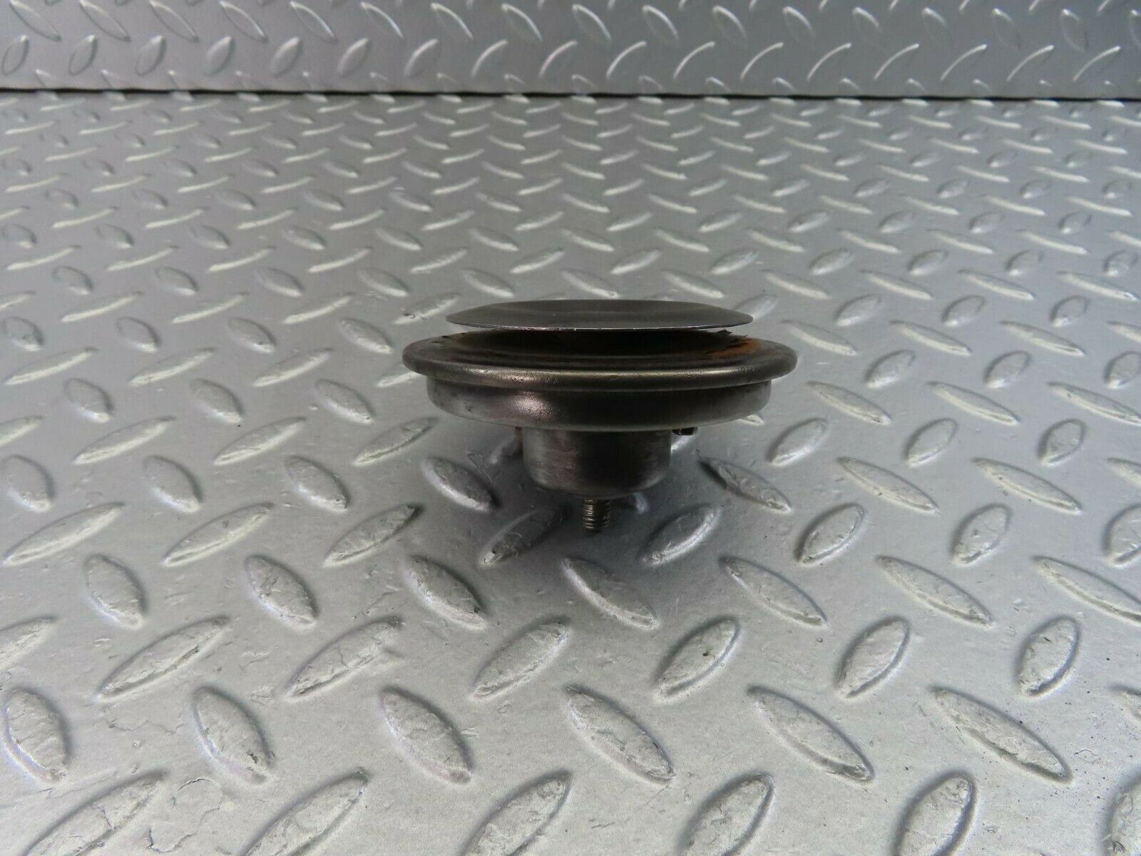 9894 Mercedes-Benz C123 230CE Coupe Horn