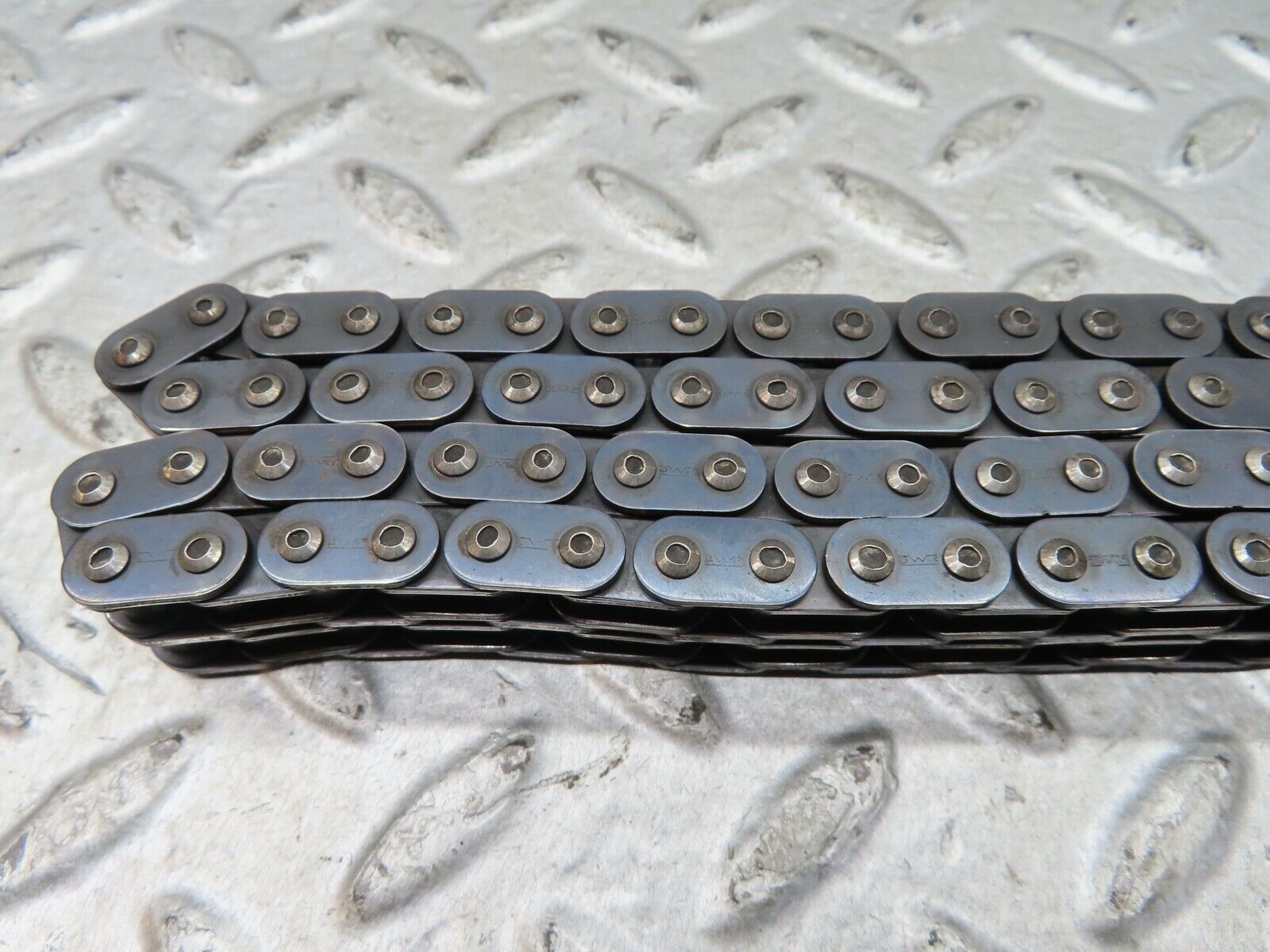 19250 Mercedes-Benz W123 300D Timing Chain OM617