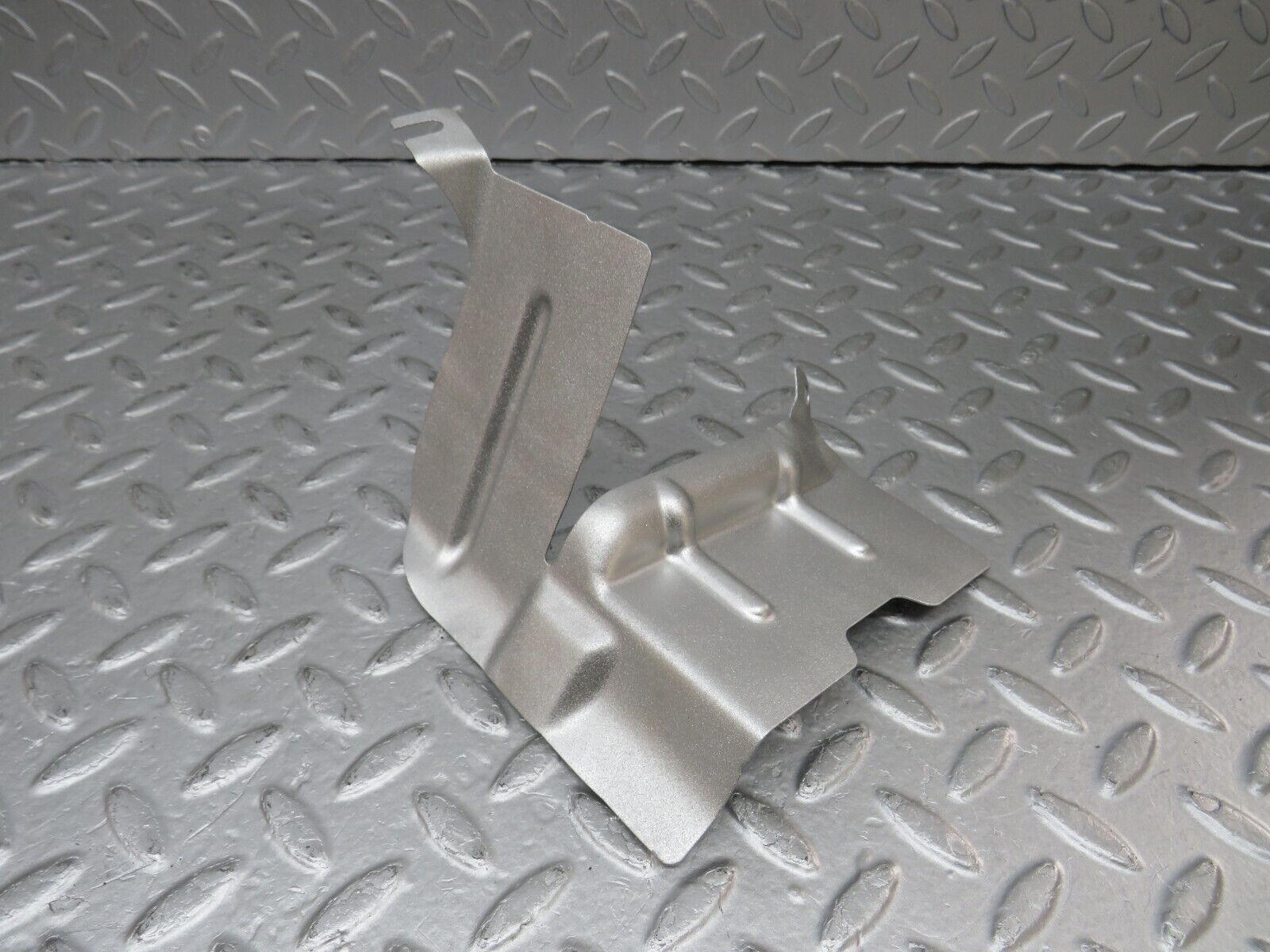 36171 Mercedes-Benz W126 420SE Exhaust Heat Shield