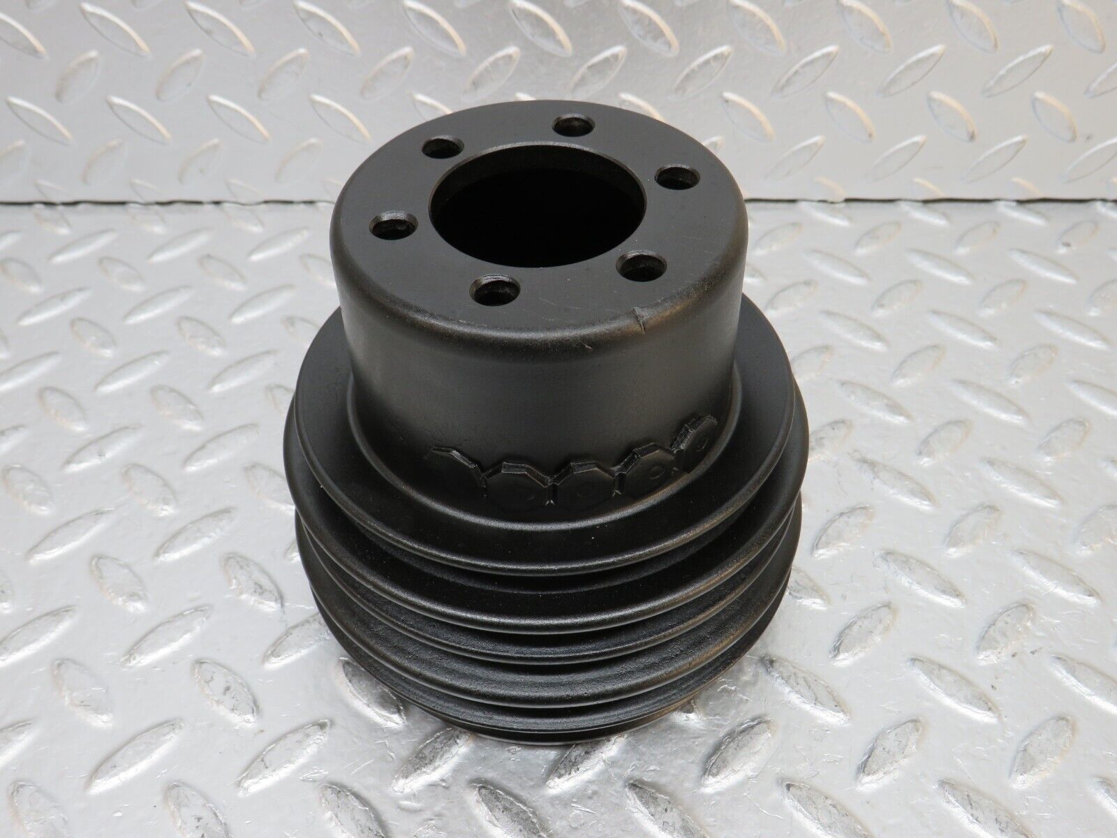 0222 Mercedes-Benz W116 350SE Crankshaft Pulley