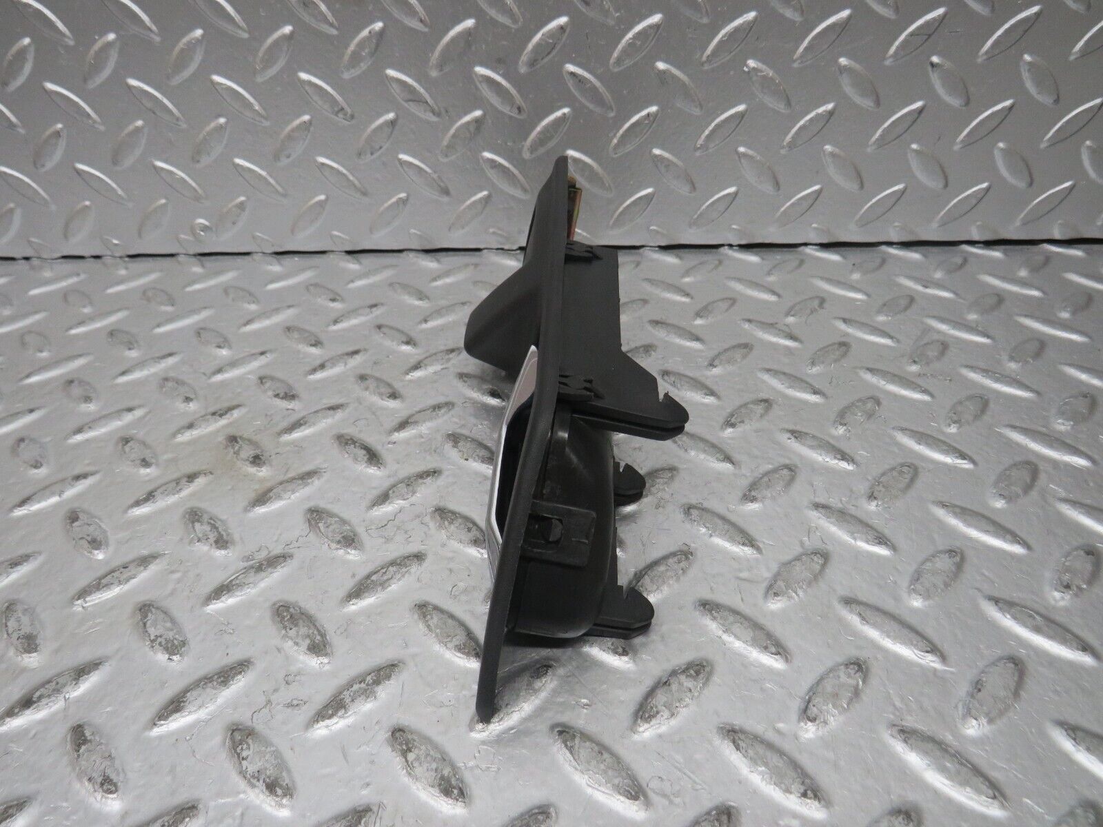 27512 Mercedes-Benz S124 300TE Front Left Interior Door Handle 1247600161