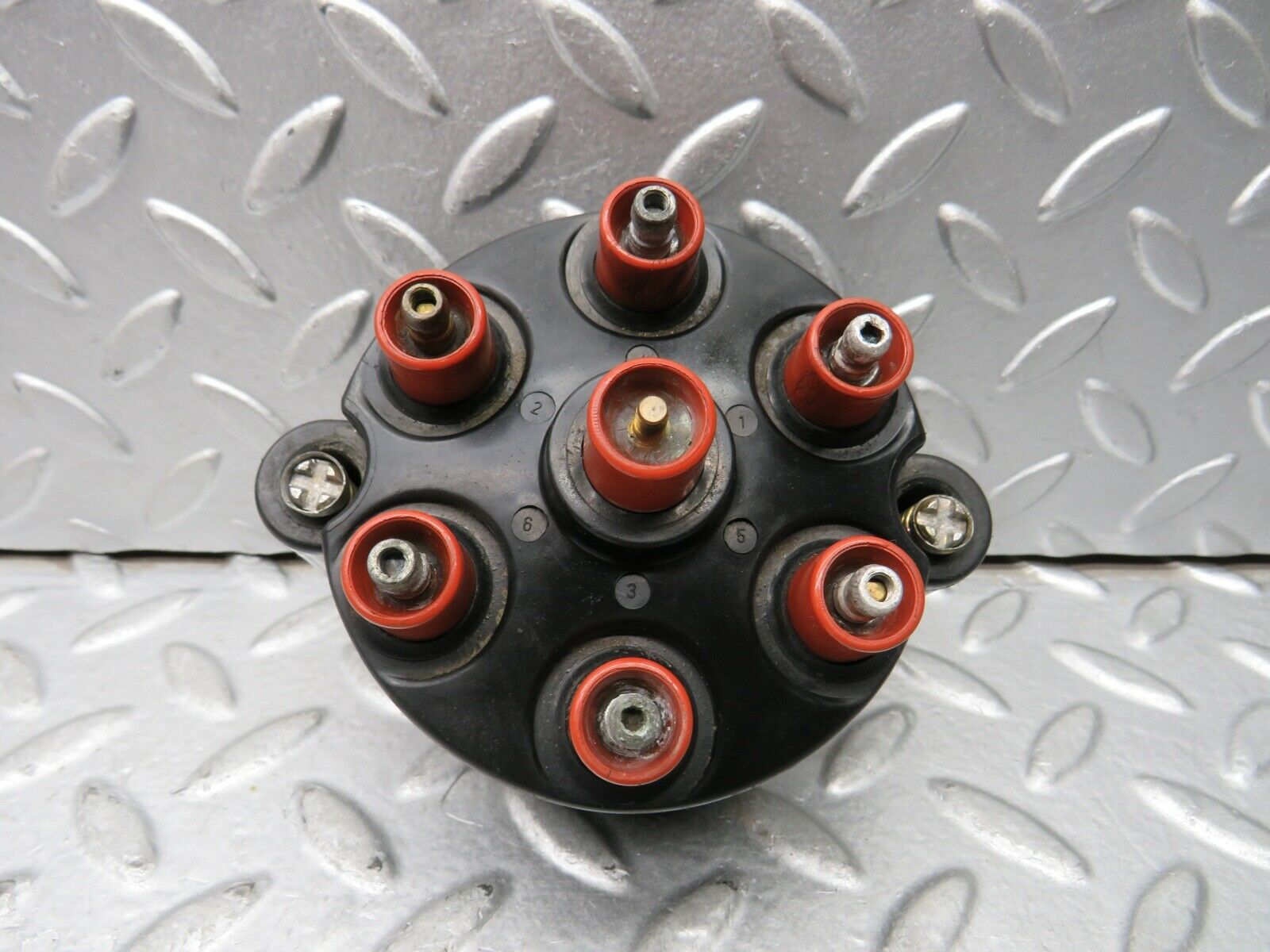 21905 Mercedes-Benz W123 Ignition Distributor Cap