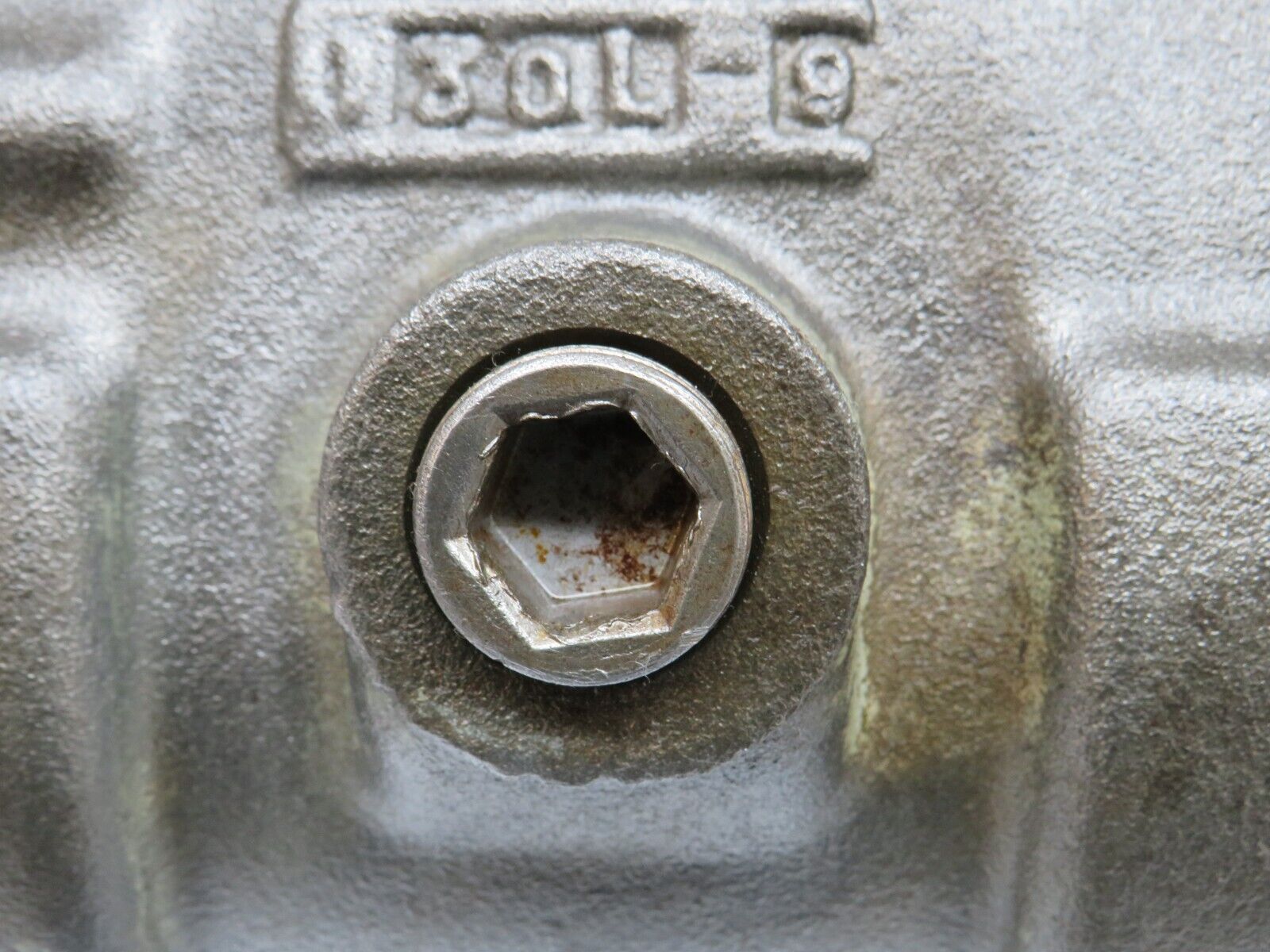 32931 Mercedes-Benz W123 300D Manual Gearbox 4 Speed 1152612501 870215