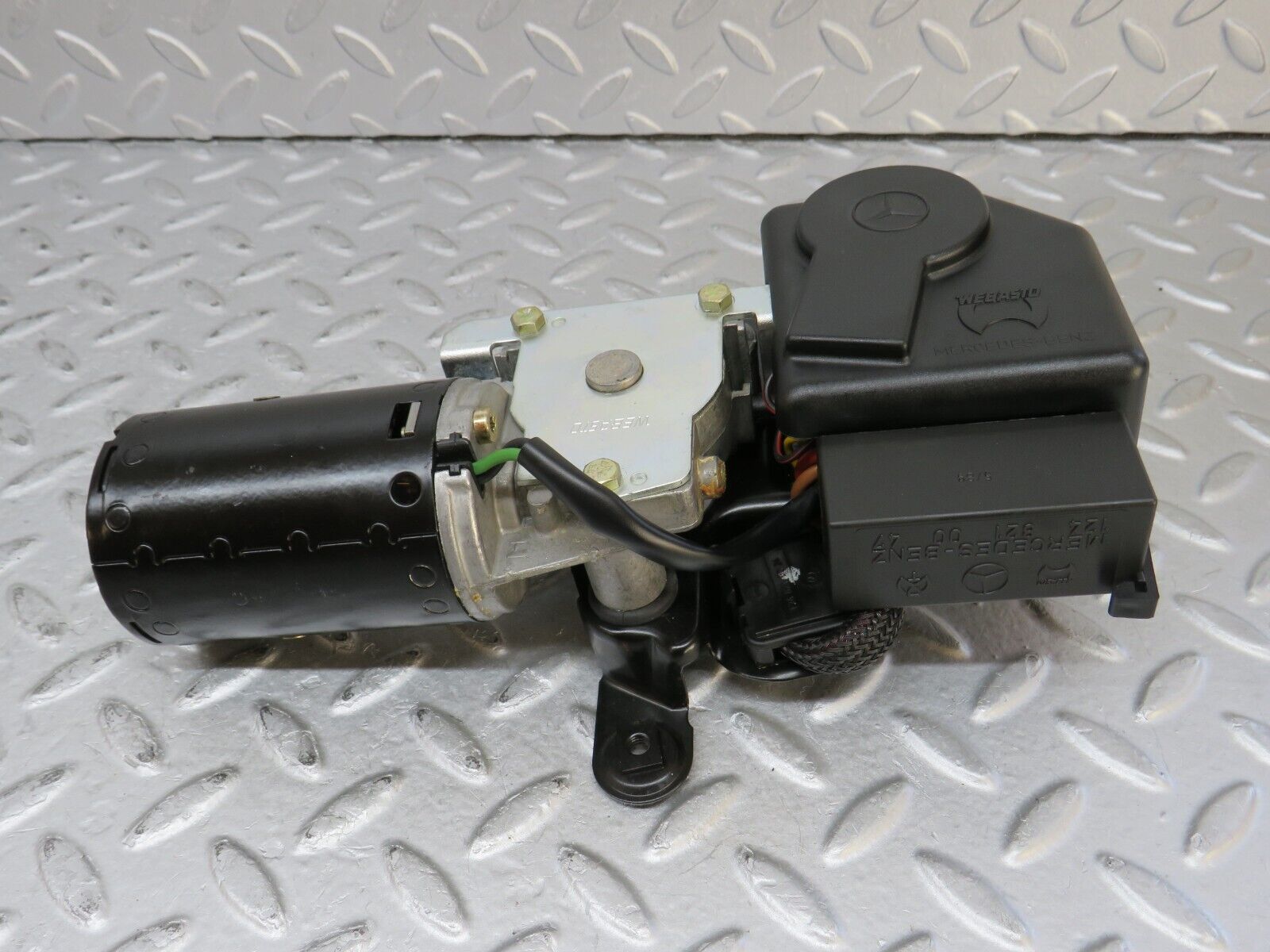 36526 Mercedes-Benz W201 190E 2.0L Sunroof Motor Webasto With Relay 0390251693 1248210047