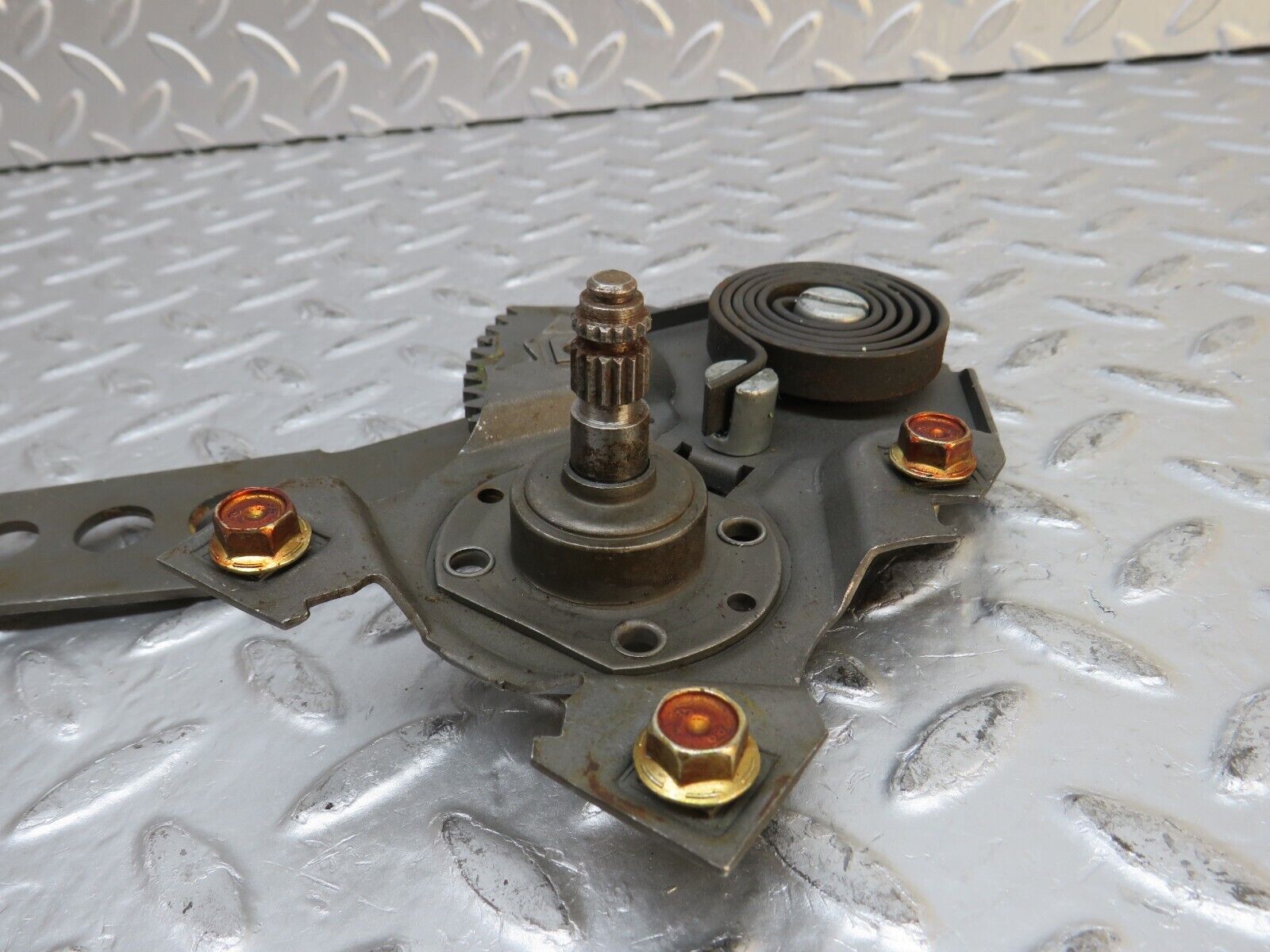 0445 Mercedes-Benz W123 230E Rear Right Window Manual Regulator