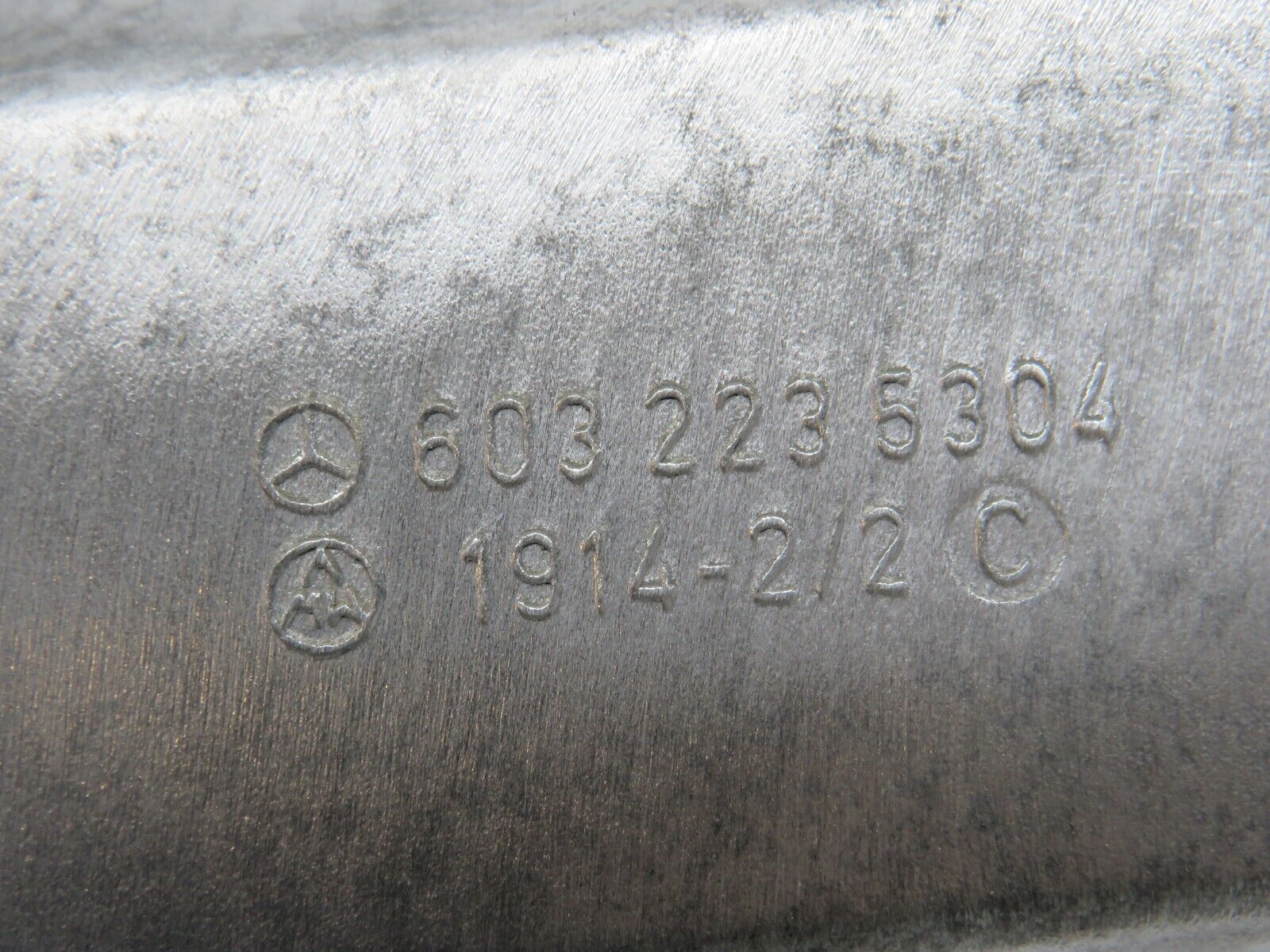 24831 Mercedes-Benz W140 S320 Engine Mount Bracket Right Side 6032235304