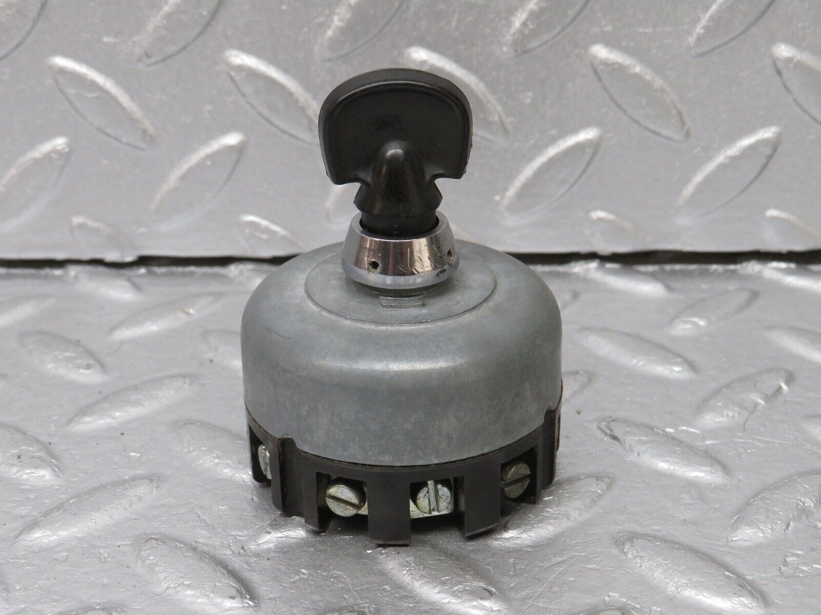 40307 Mercedes-Benz W110 230 Headlight Switch