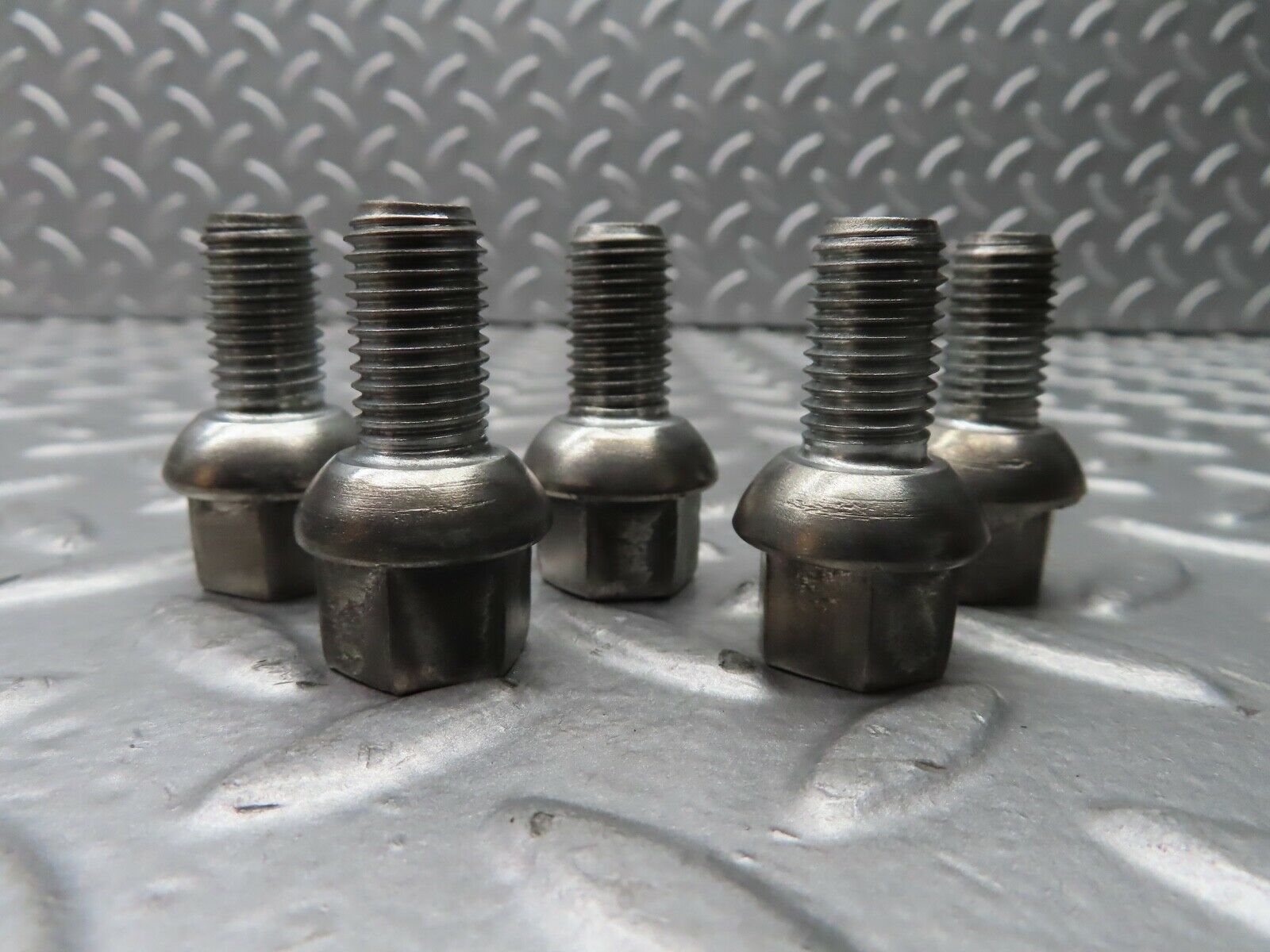 21636 Mercedes-Benz 5x Steel Wheel Lug Bolt M12x1.5