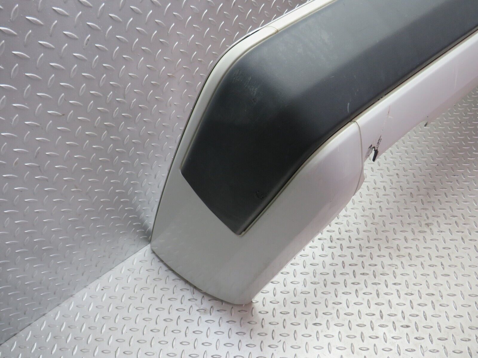 30539 Mercedes-Benz W124 230E Rear Bumper 1248800340