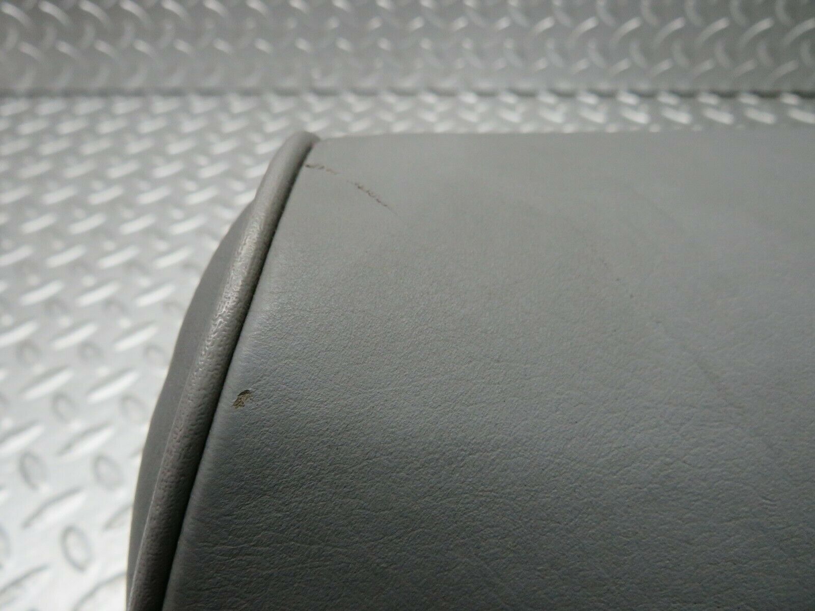 22509 Mercedes-Benz C124 E220 Coupe Coupe Rear Headrest Grey Leather