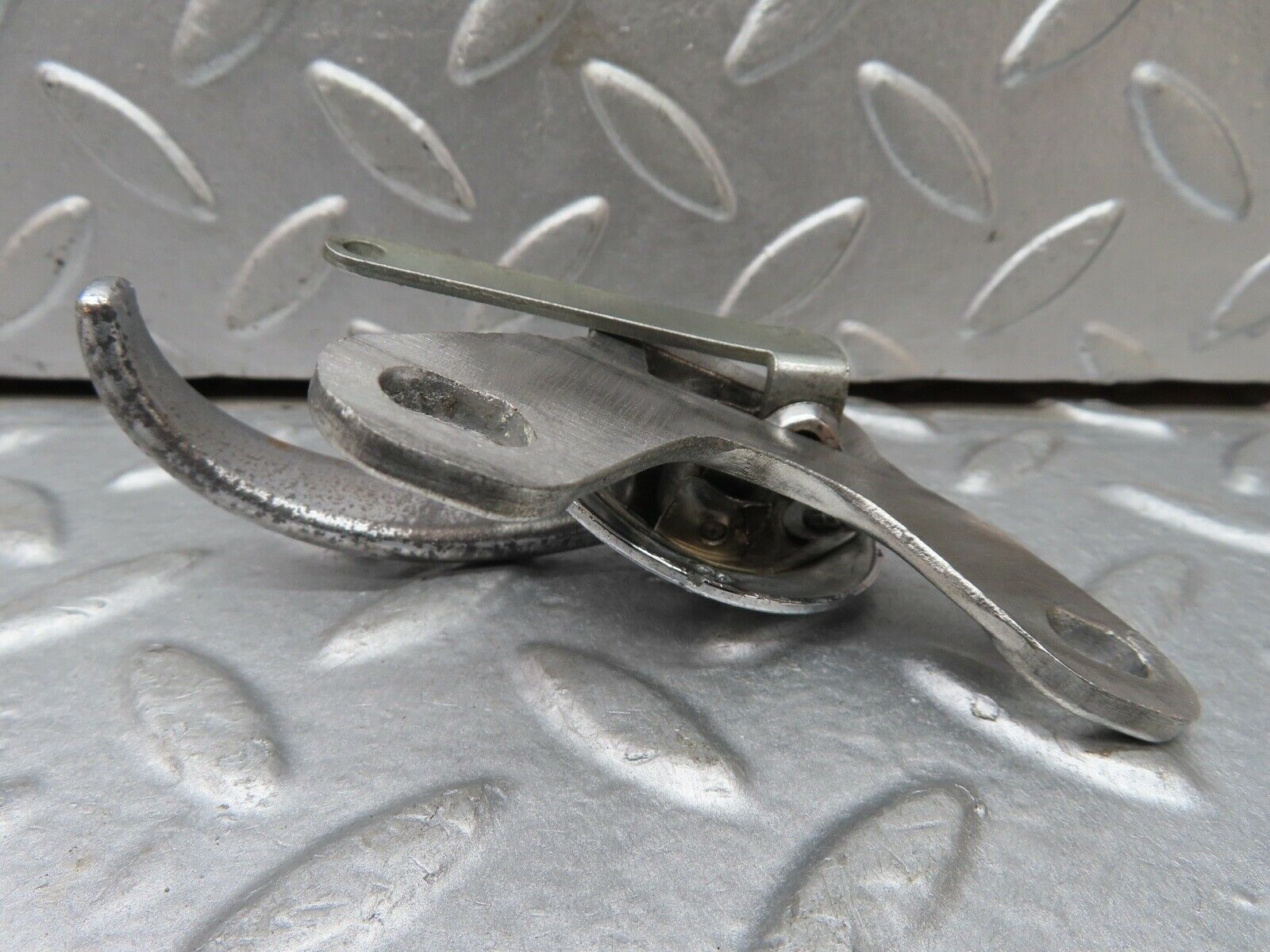 18583 Mercedes-Benz W120 W121 Ponton Right Interior Chrome Door Handle