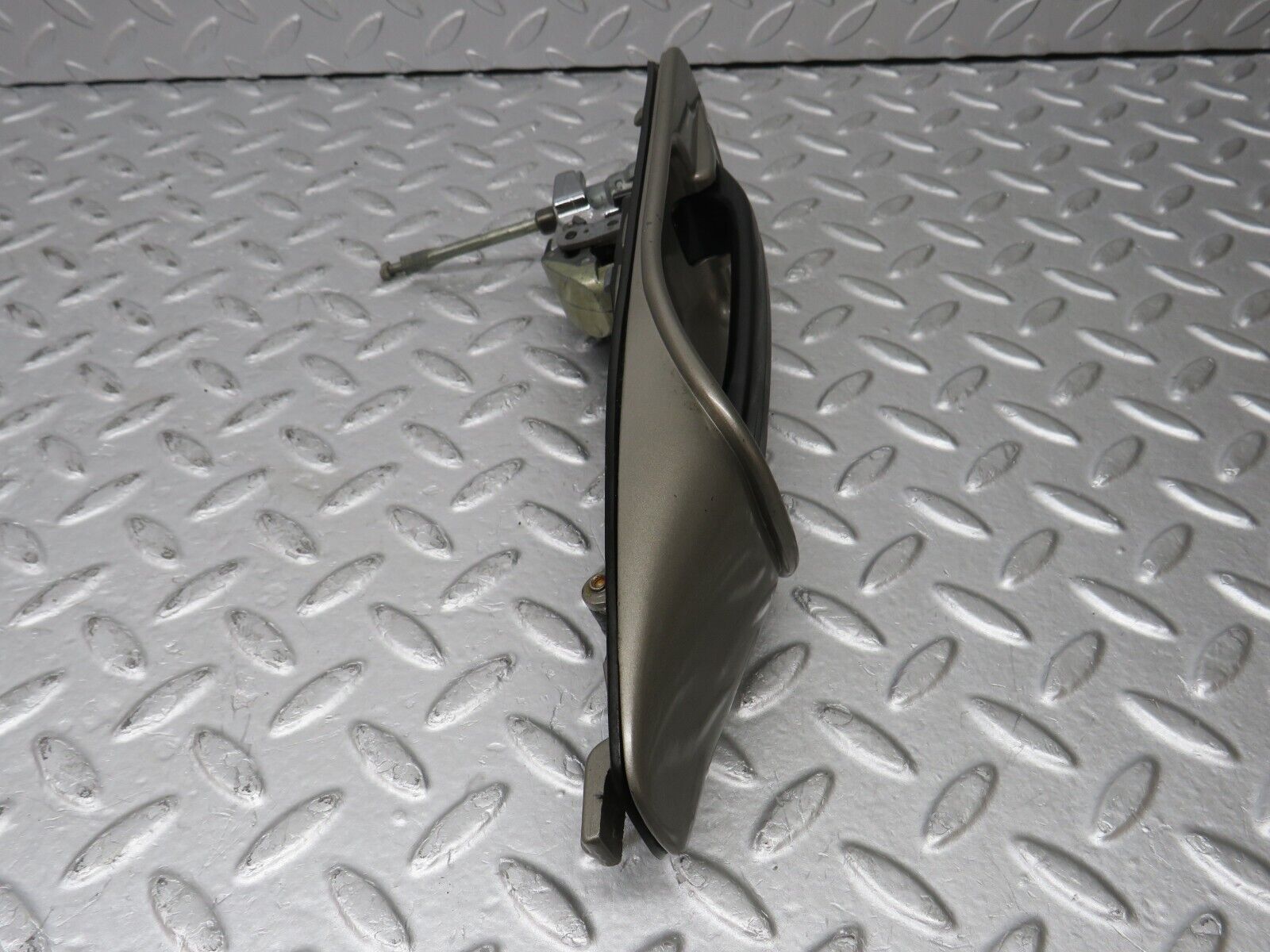 36872 Mercedes-Benz C126 420SEC Coupe Right Door Exterior Handle No Key