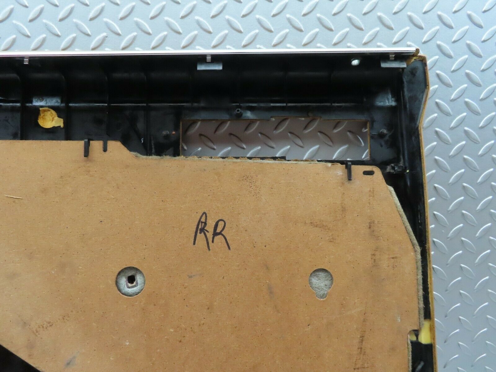 6053 Mercedes-Benz W126 380SE Rear Right Door Card Palomino 1267370270